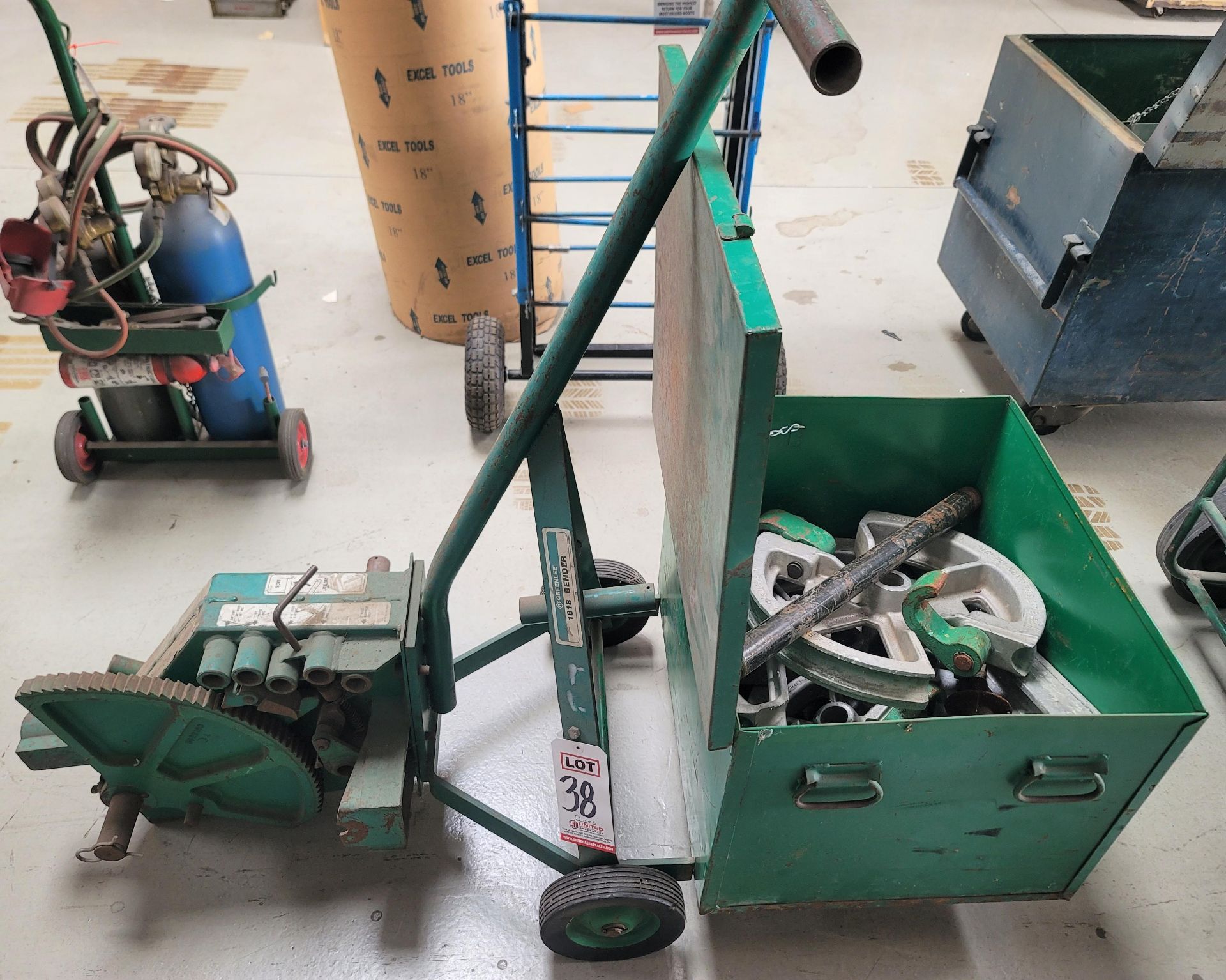 LOT - GREENLEE 1818 MECHANICAL CONDUIT BENDER, W/ SHOES