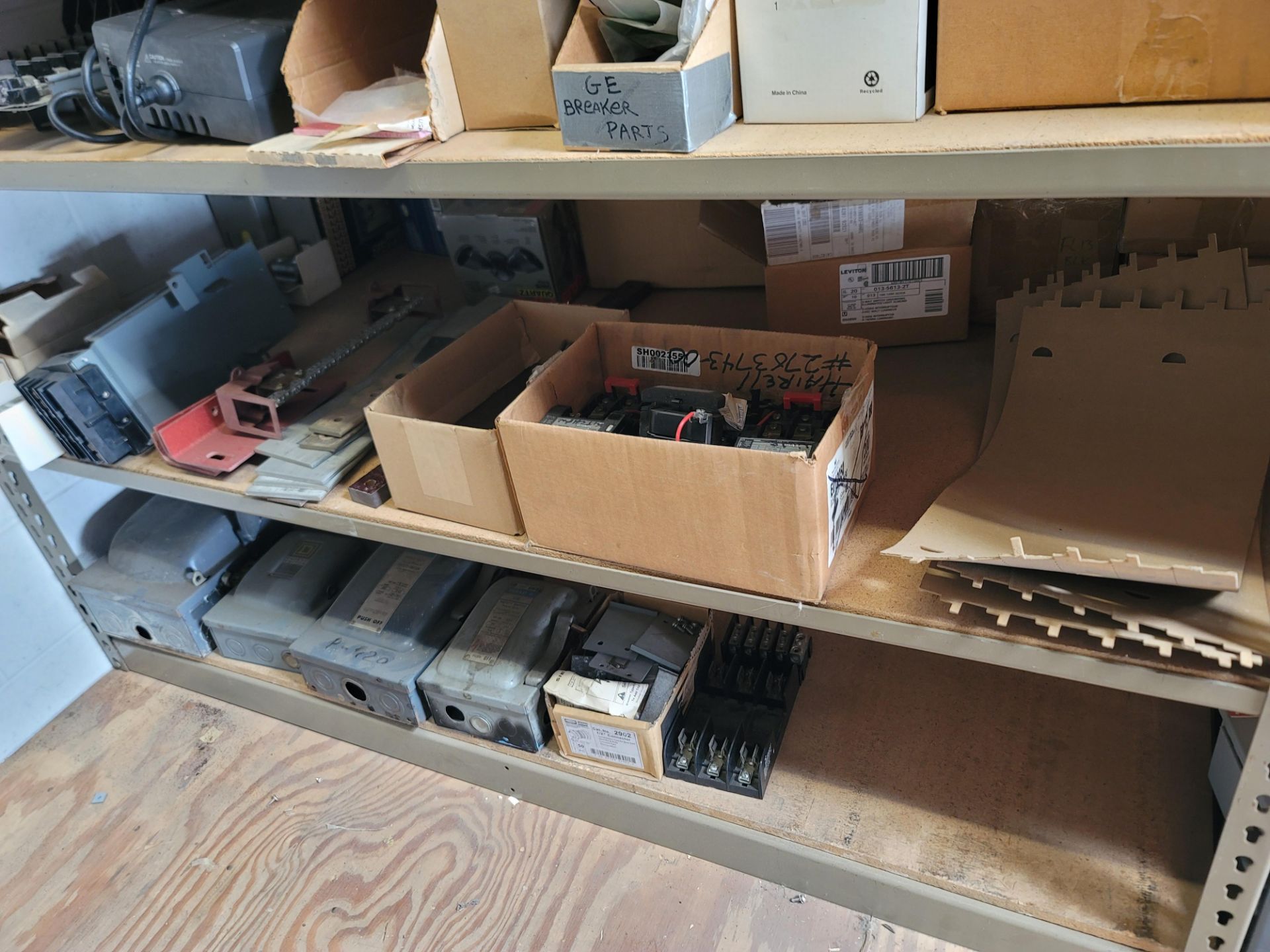 LOT - CONTENTS ONLY OF (1) 5' X 3' X 78" HT SHELF UNIT, TO INCLUDE: BREAKER & FUSE PANELS, - Bild 4 aus 7