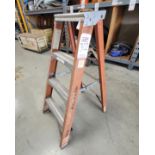 WERNER 4' FIBERGLASS LADDER