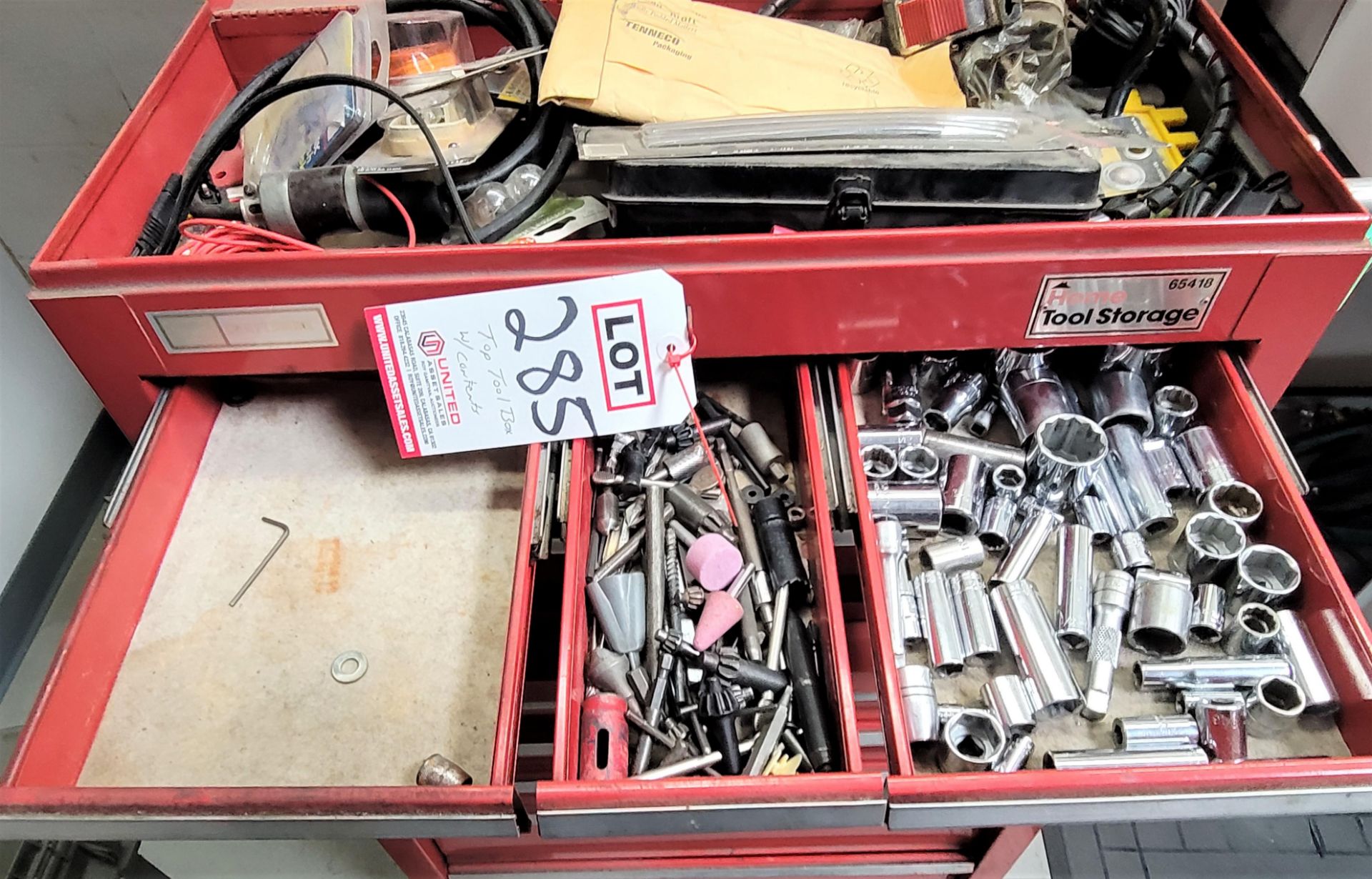 CRAFTSMAN 65418 TOP TOOL BOX, W/ CONTENTS OF ASSORTED HAND TOOLS - Image 3 of 6