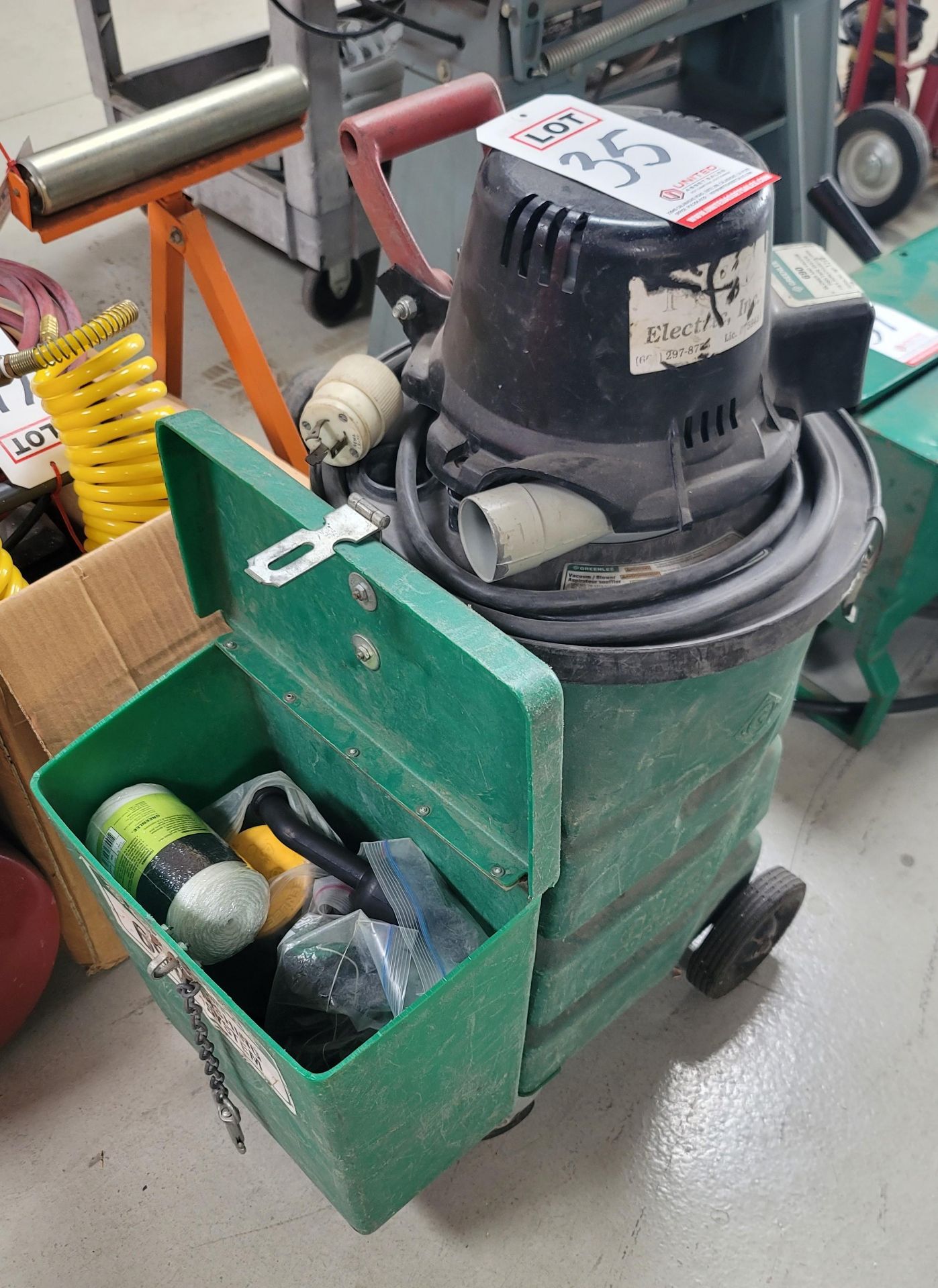 GREENLEE 690 BLOWER & VACUUM FISH TAPE SYSTEM