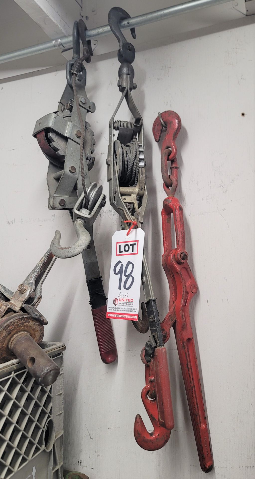 LOT - CHAIN BINDER AND (2) CABLE COME ALONG/WINCH PULLERS