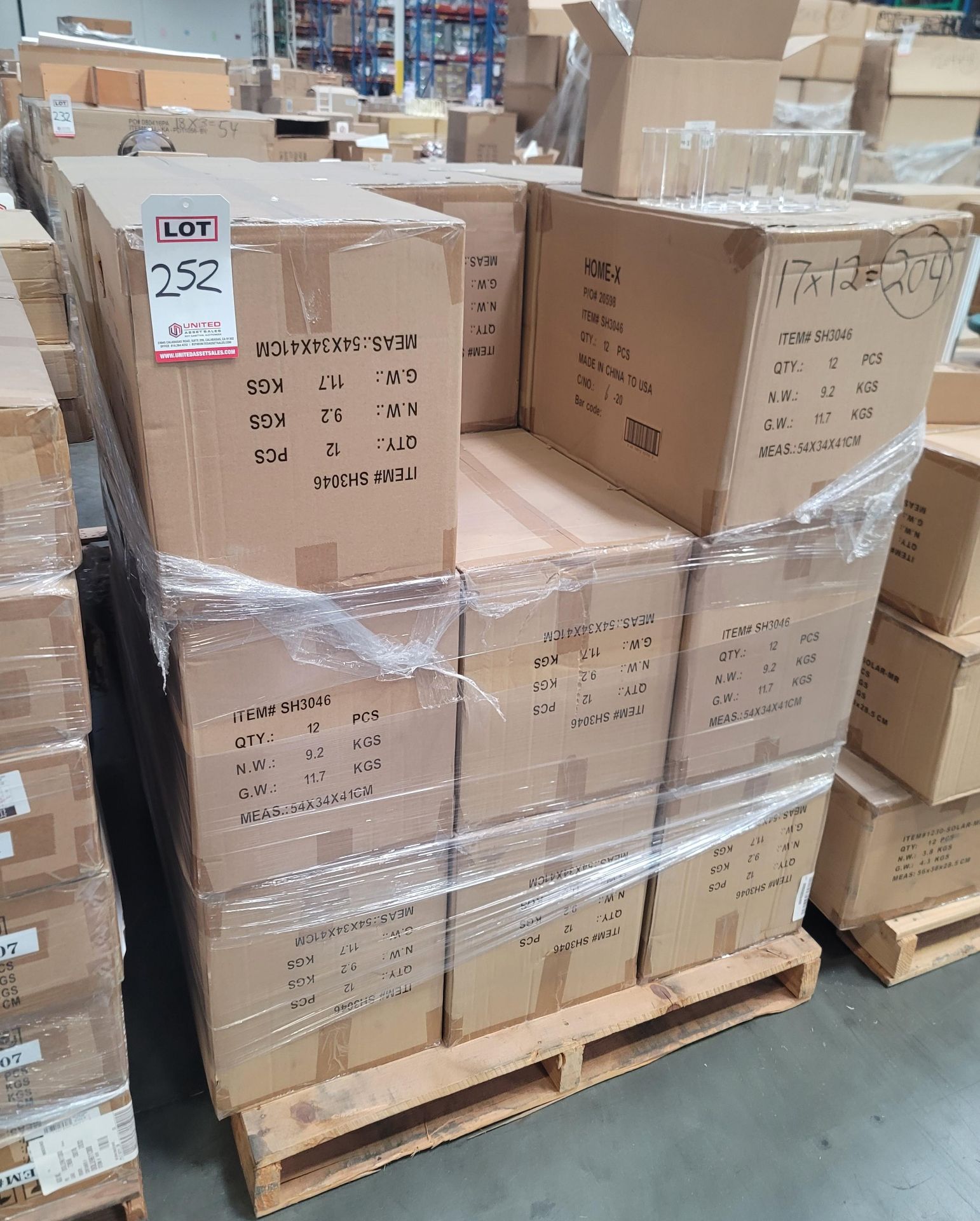 LOT - PALLET OF (204) ACRYLIC CONTAINER, (17 CASES/12 PER CASE) - Image 3 of 3
