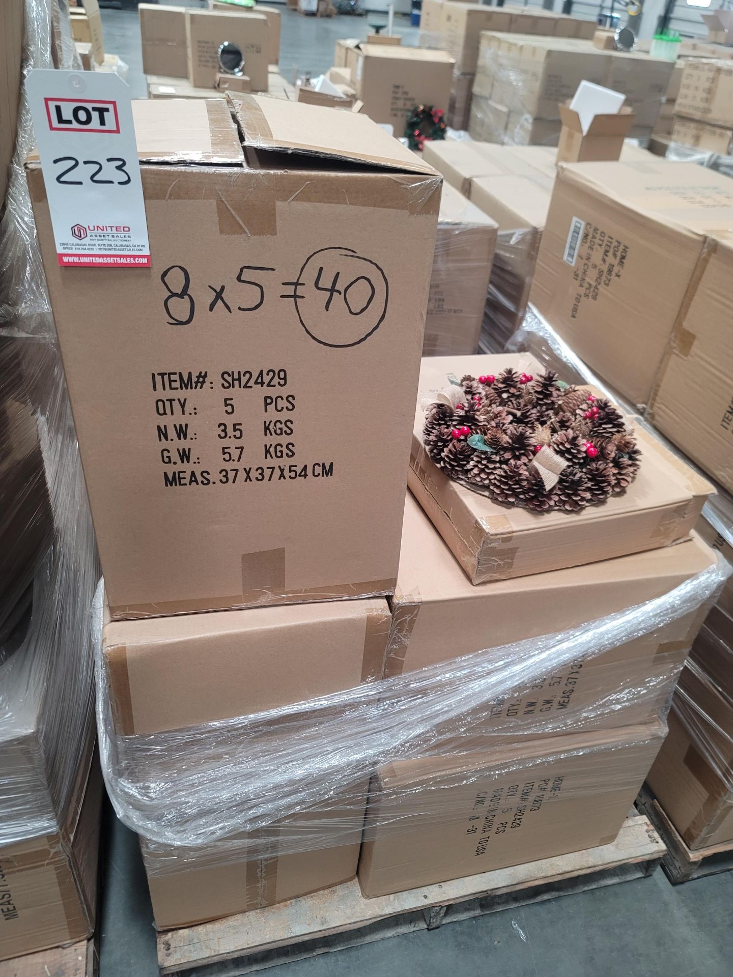 LOT - PALLET OF (40) 13" PINECONE WREATH, (8 CASES/5 PER CASE) - Image 3 of 3