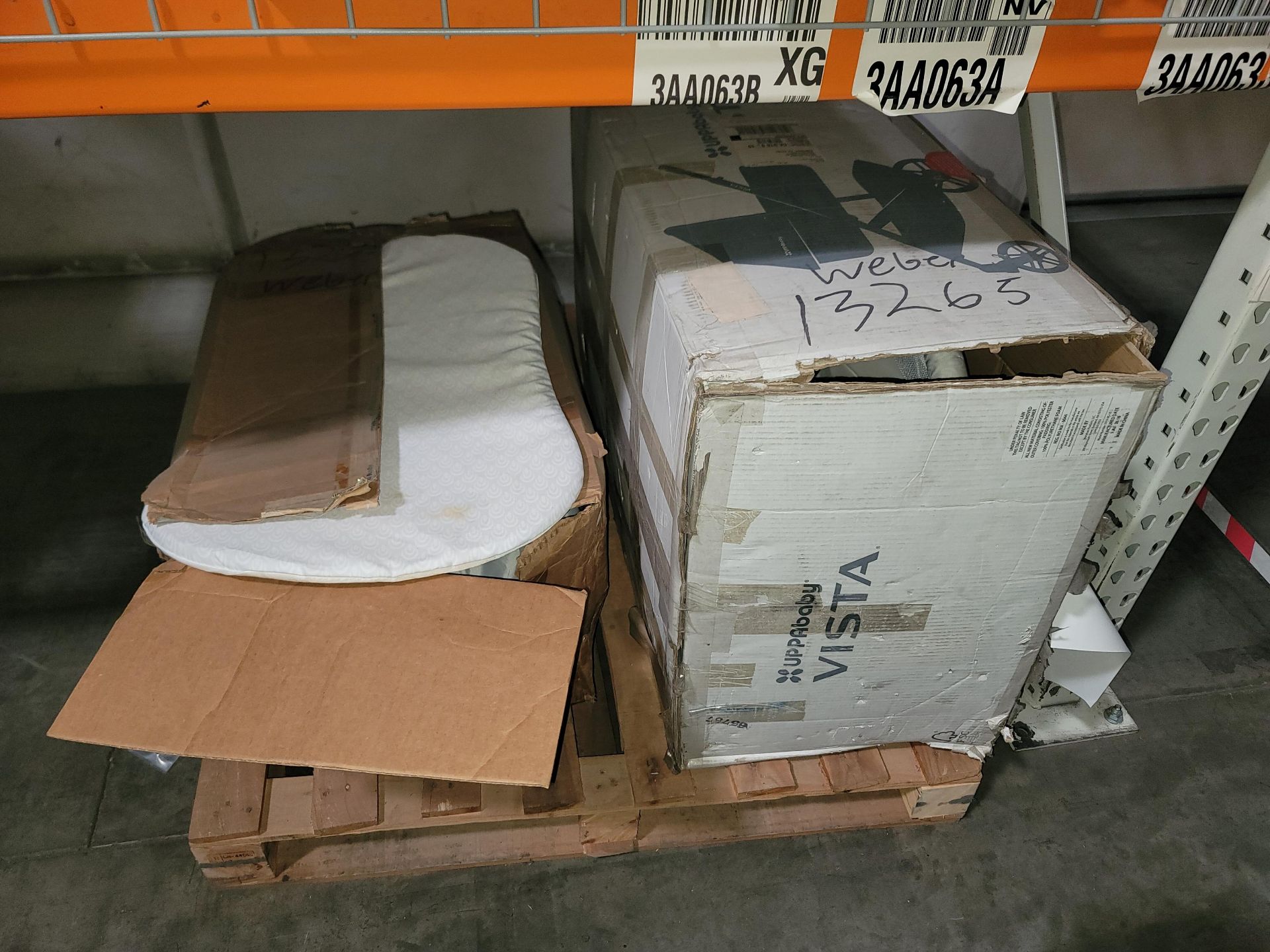 LOT - CONTENTS ONLY OF (2) 8' X 42" SECTIONS OF PALLET RACK, TO INCLUDE: OPEN-CASE, ASSORTED GENERAL - Image 4 of 5