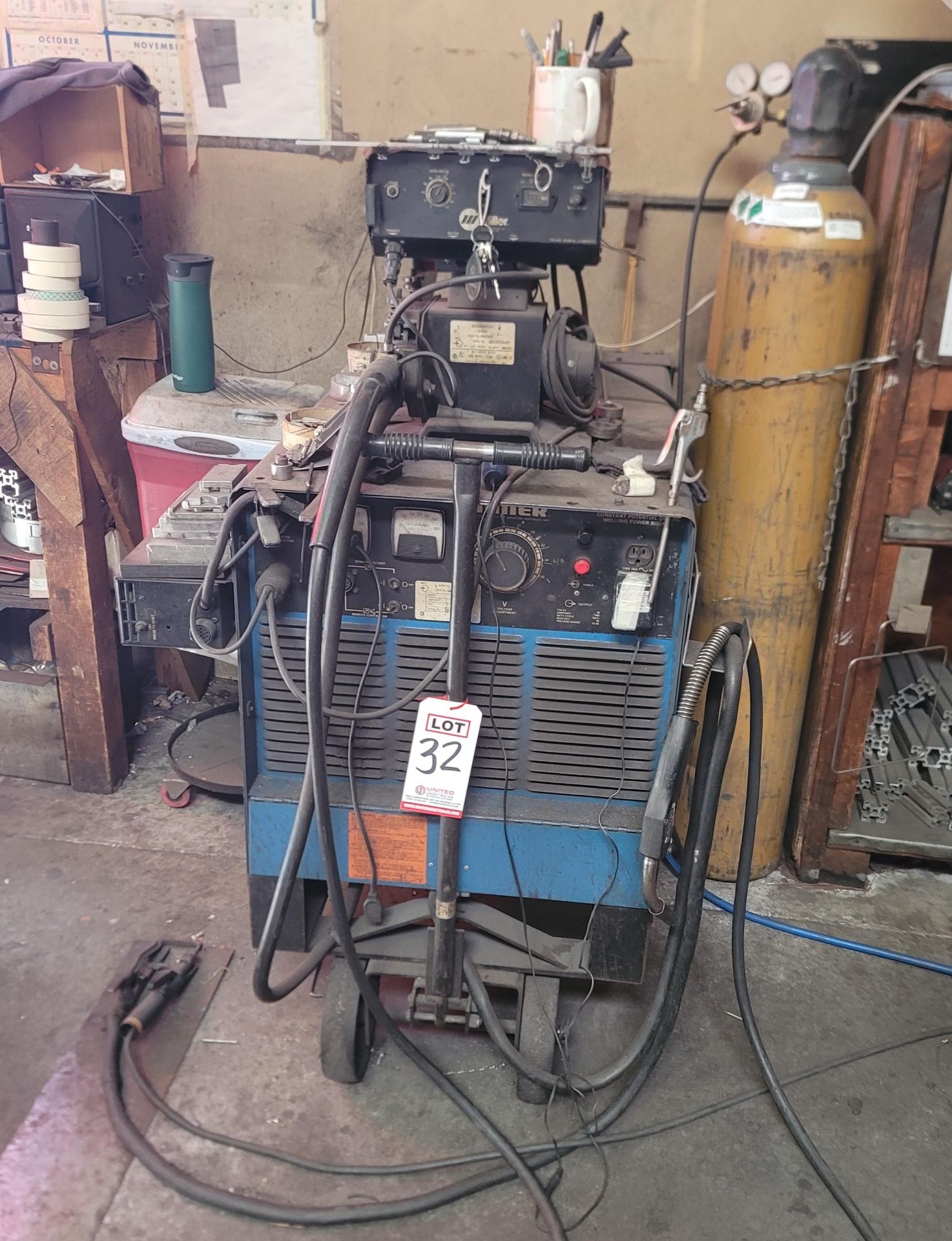 MILLER DELTAWELD 450 WELDING POWER SOURCE, W/ MILLERMATIC 5-54E WIRE FEEDER, GAS CYLINDERS ARE NOT