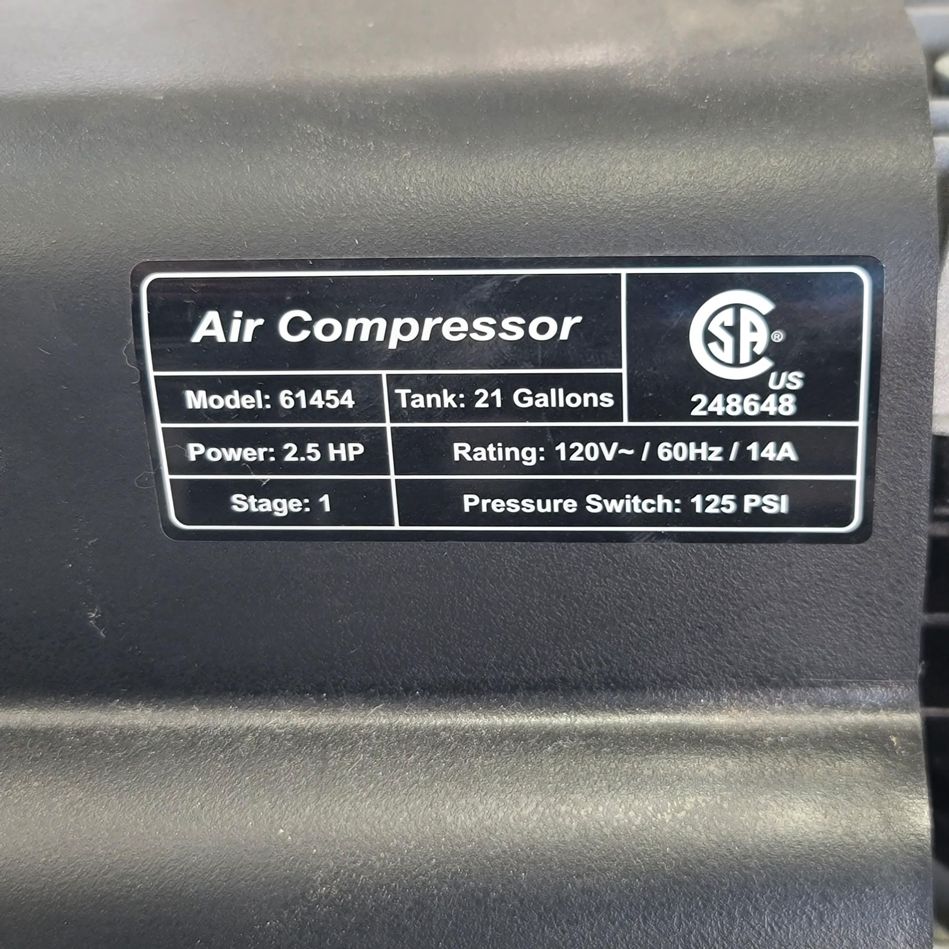CENTRAL PNEUMATIC PORTABLE AIR COMPRESSOR, MODEL 61454, 2.5 HP, 21-GAL TANK, 125 MAX PSI - Image 3 of 3