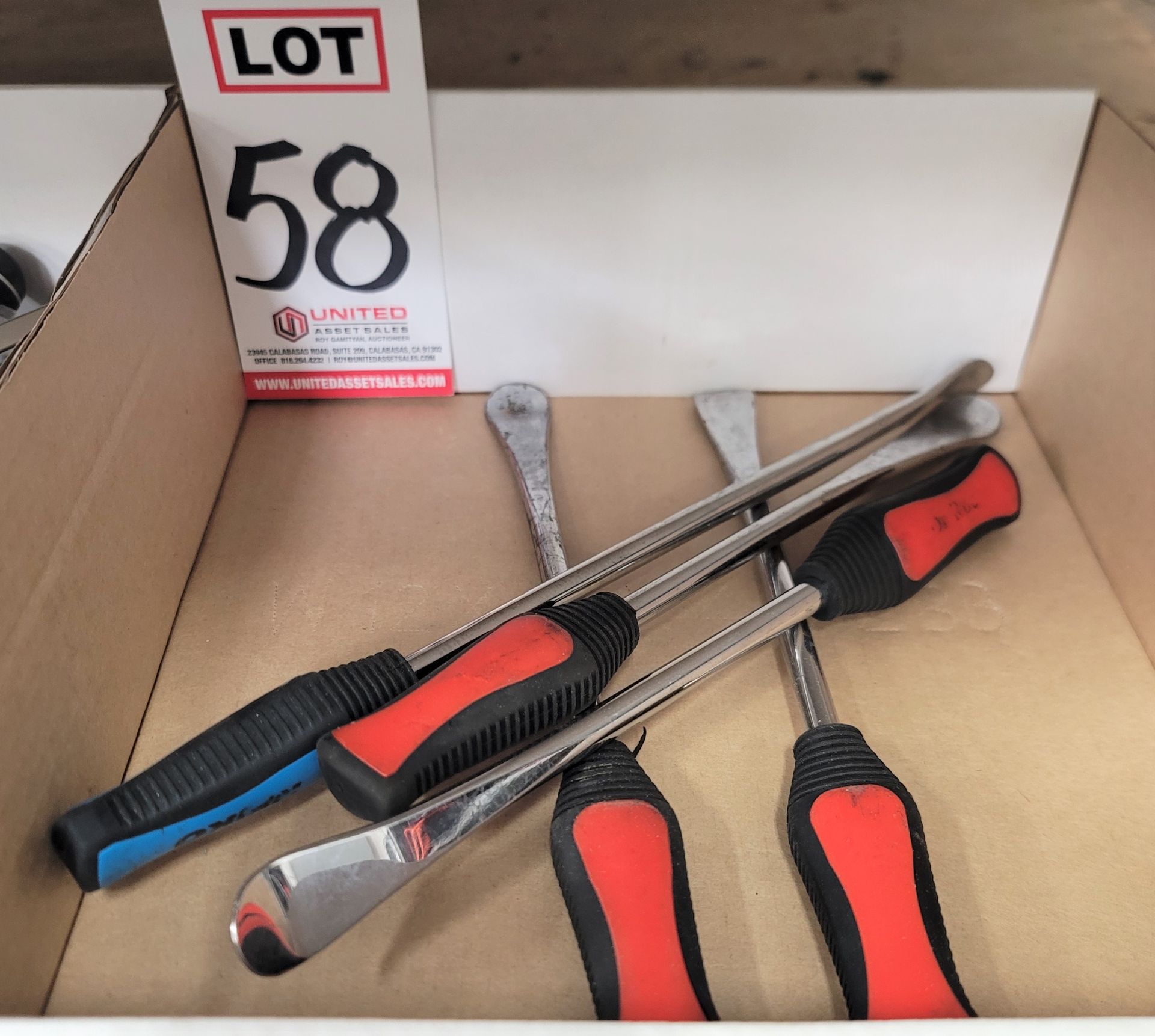 LOT - TIRE SPOONS