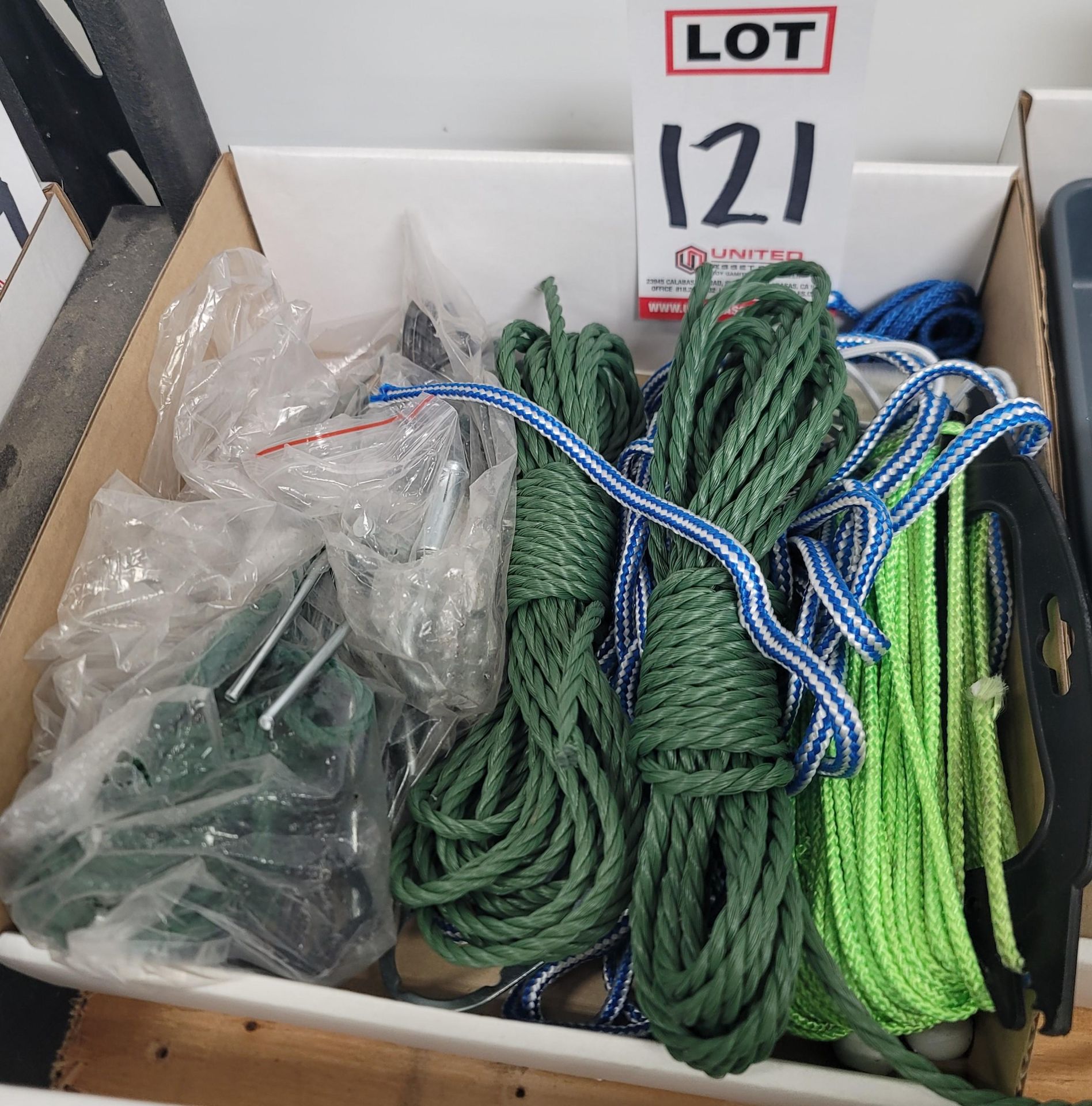 LOT - ROPE, GROUND ANCHORS