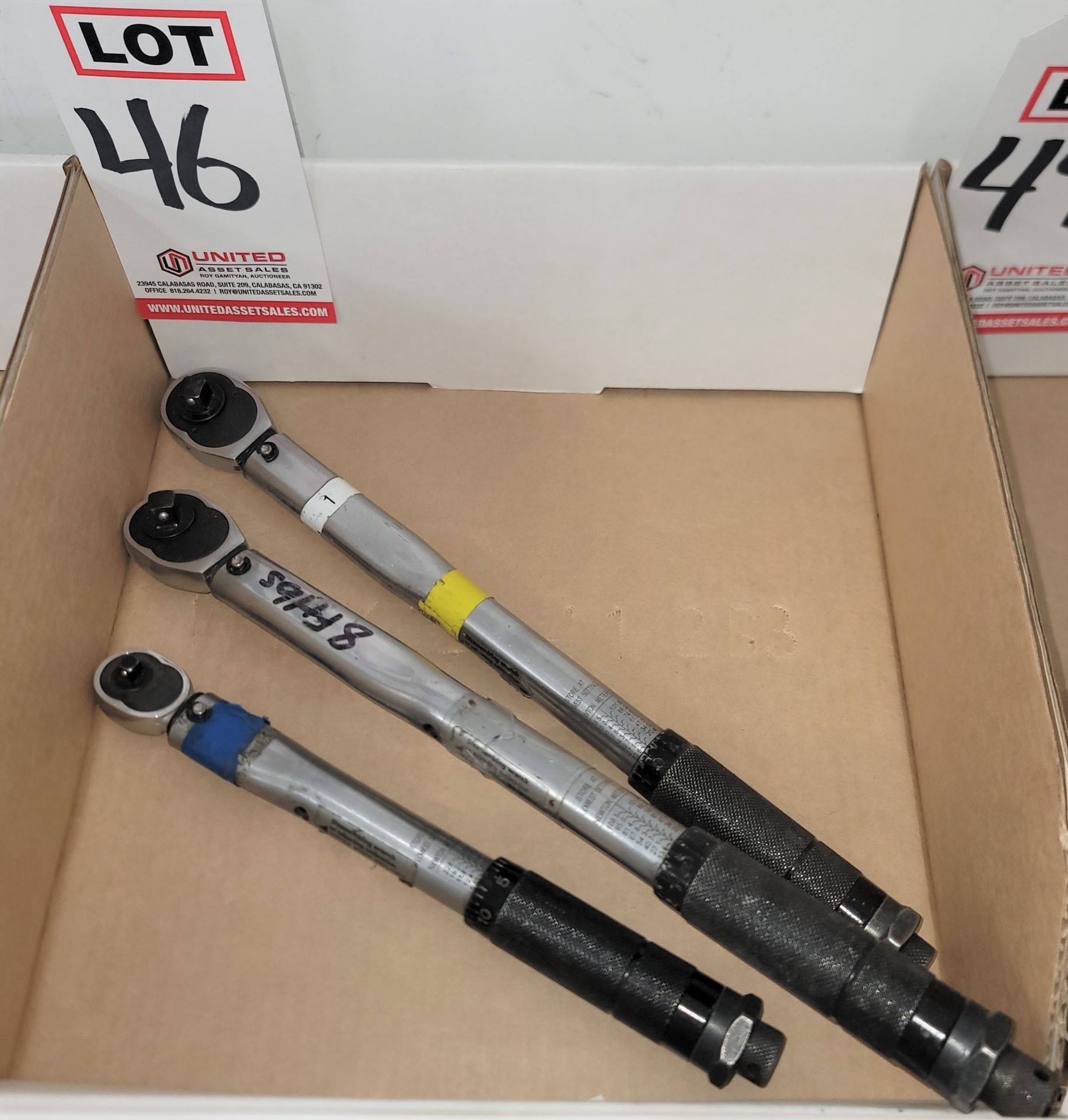LOT - (2) 3/8" DRIVE TORQUE WRENCHES, (1) 1/4" DRIVE TORQUE WRENCH, TEKTON BRAND