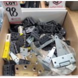 LOT - STEEL AND PLASTIC HINGES