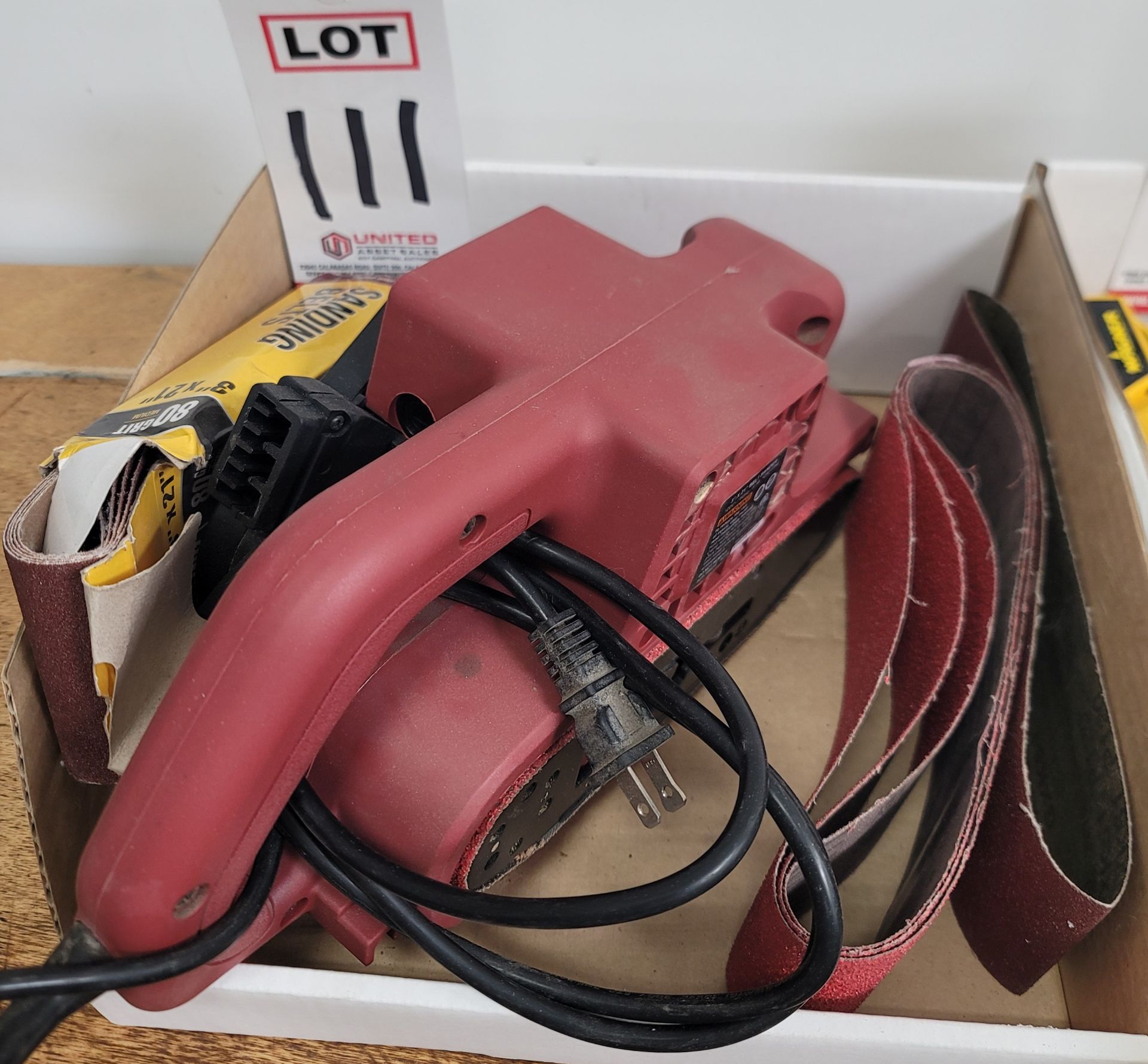 LOT - CHICAGO ELECTRIC 3" X 21" BELT SANDER, BELTS