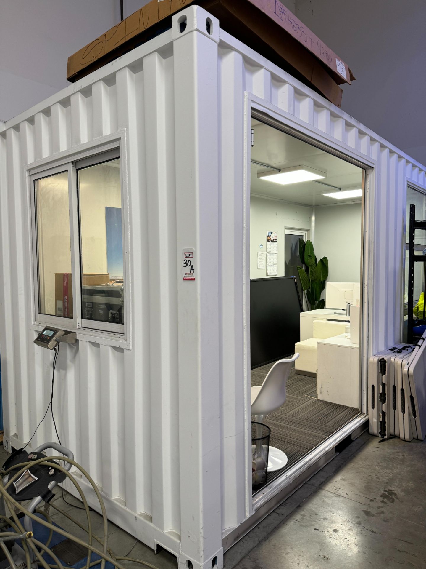 20' STORAGE CONTAINER OFFICE, LIGHTED - Image 2 of 2