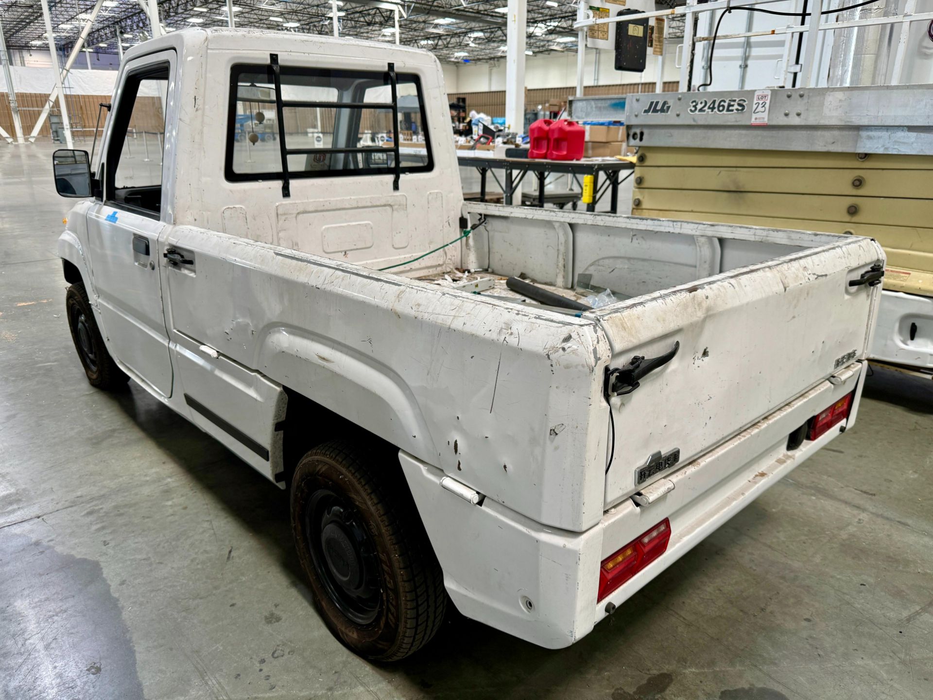 CSG DESIGN ELECTRIC UTILITY VEHICLE, OUT OF SERVICE/MAY NEED BATTERIES - Image 2 of 10