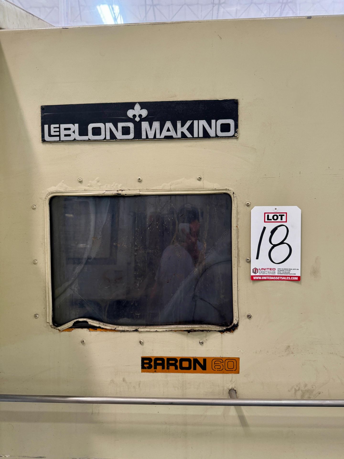 LEBLOND MAKINO BARON-60 TURNING CENTER, GE FANUC SERIES 21i-T CONTROL, 24" 3-JAW HYDRAULIC CHUCK, - Image 3 of 21