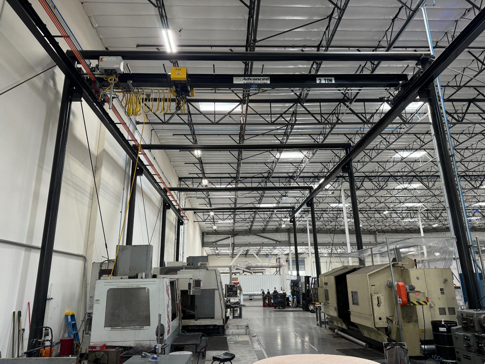 ADVANCED 3 TON FREE STANDING OVERHEAD BRIDGE CRANE, 37' X 135' X 29' HT, PENDANT CONTROL - Image 6 of 11