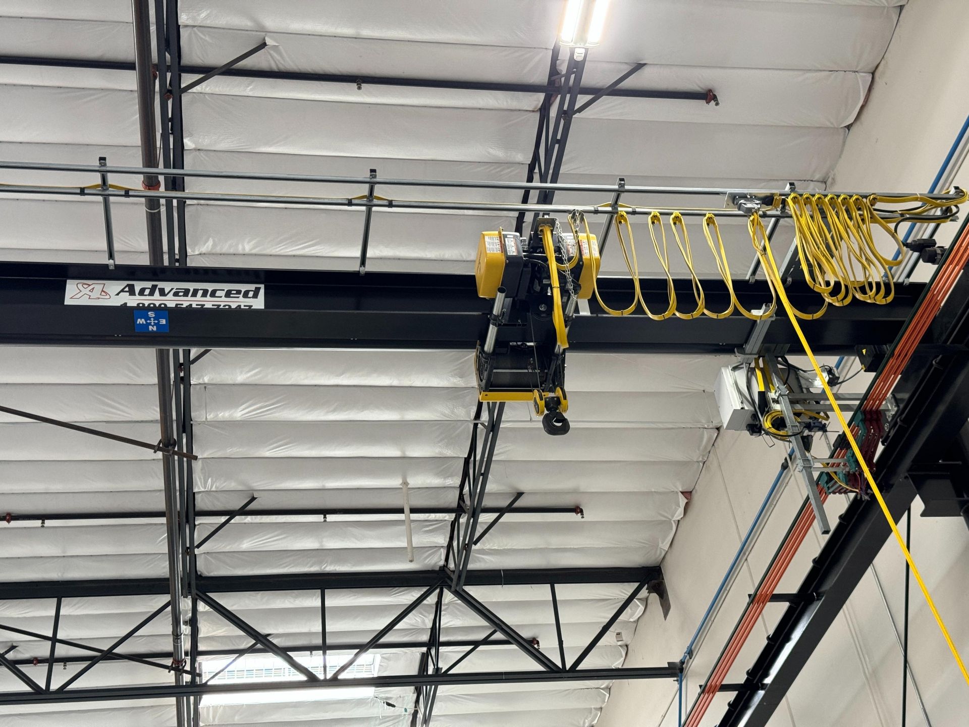 ADVANCED 3 TON FREE STANDING OVERHEAD BRIDGE CRANE, 37' X 135' X 29' HT, PENDANT CONTROL - Image 2 of 11