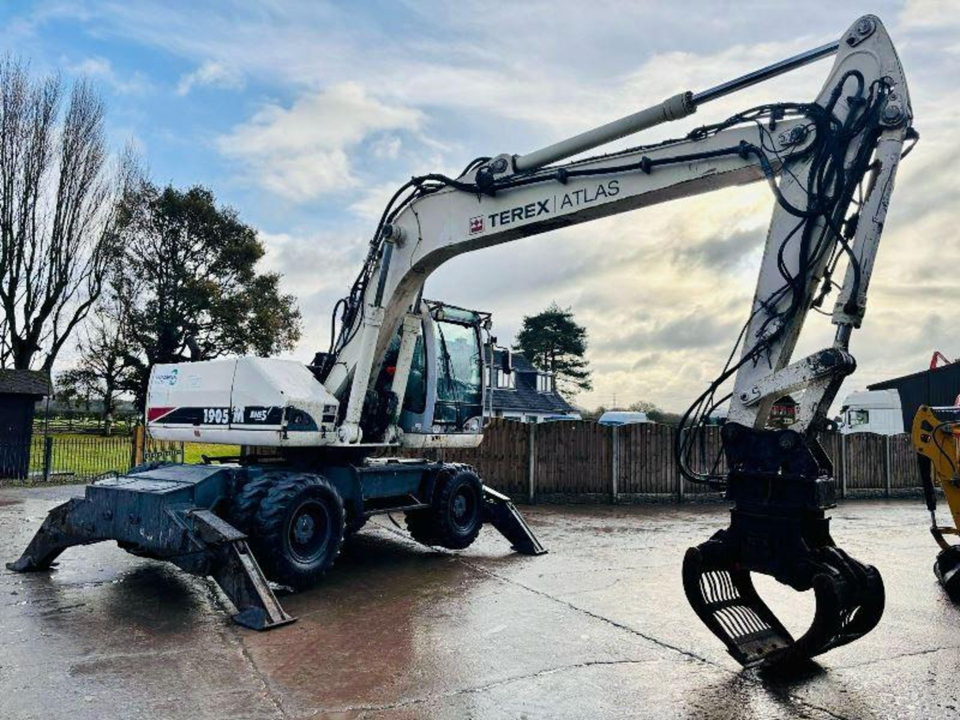 TEREX 1905M 4WD SCRAP HANDLER C/W ROTATING SELECTOR GRAB - Image 15 of 18