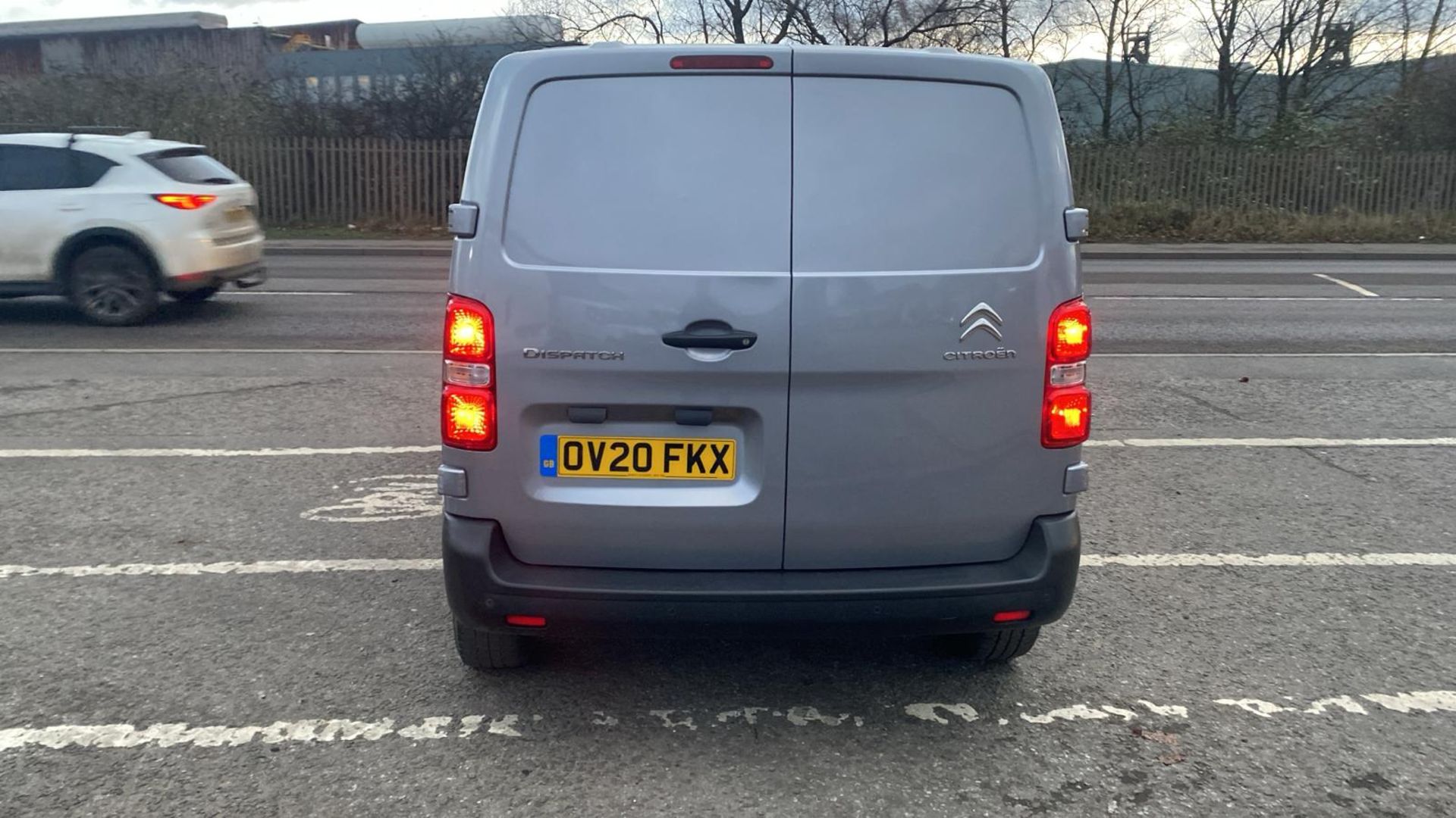 2020 20 CITROEN DISPATCH PANEL VAN - 2.0 6 SPEED - AIR CON - TWIN SIDE DOORS - Image 6 of 10