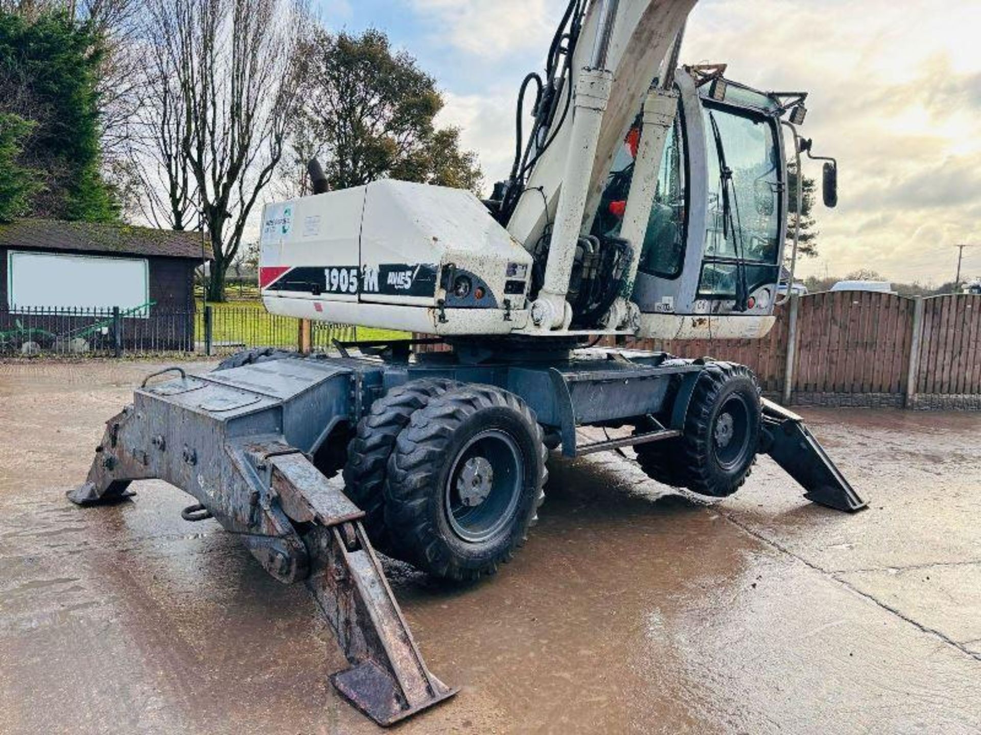 TEREX 1905M 4WD SCRAP HANDLER C/W ROTATING SELECTOR GRAB - Image 7 of 18