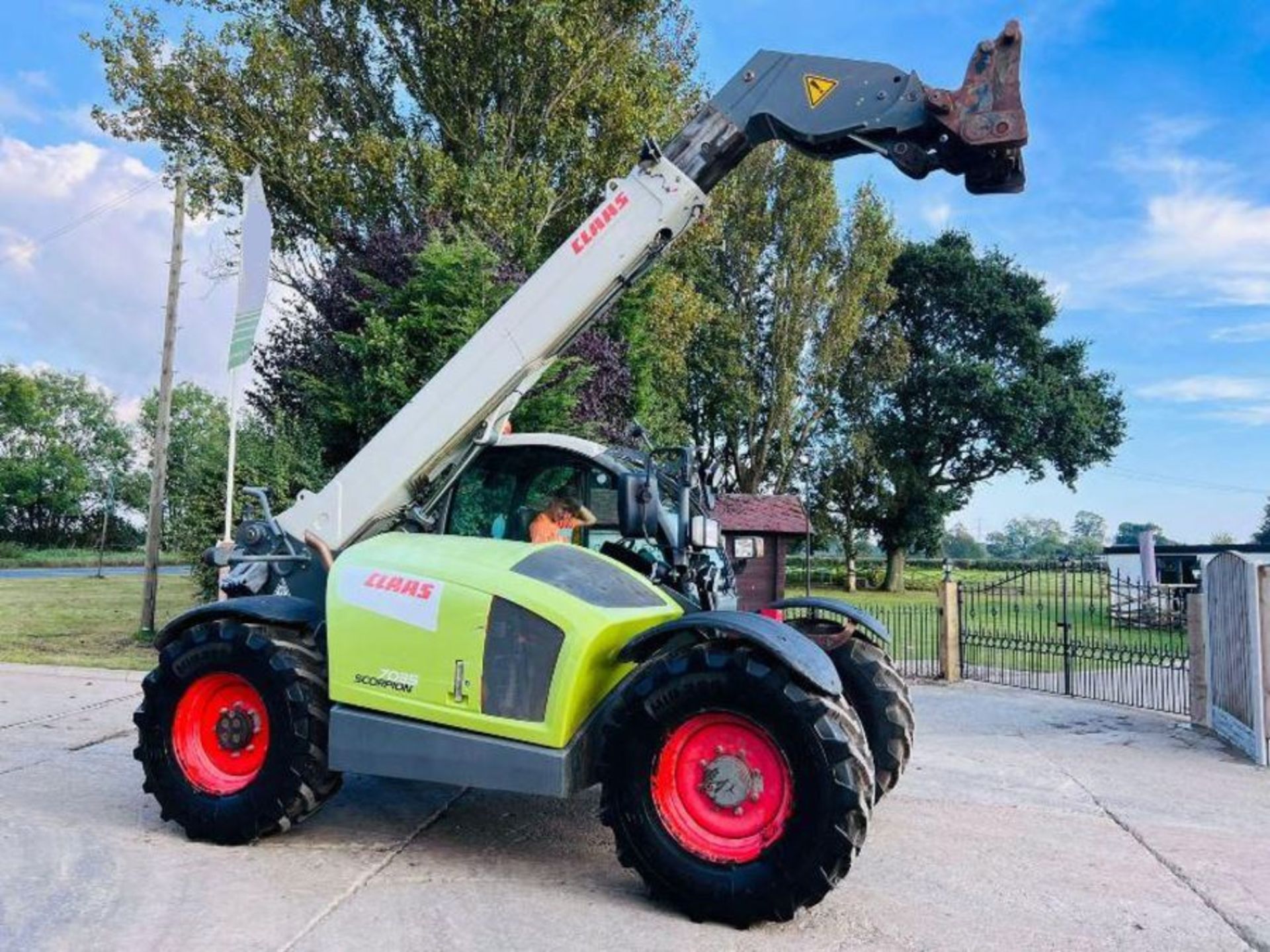 CLAAS 7035 SCOPION 4WD TELEHANDLER *YEAR 2015, AG SPEC* C/W PUH