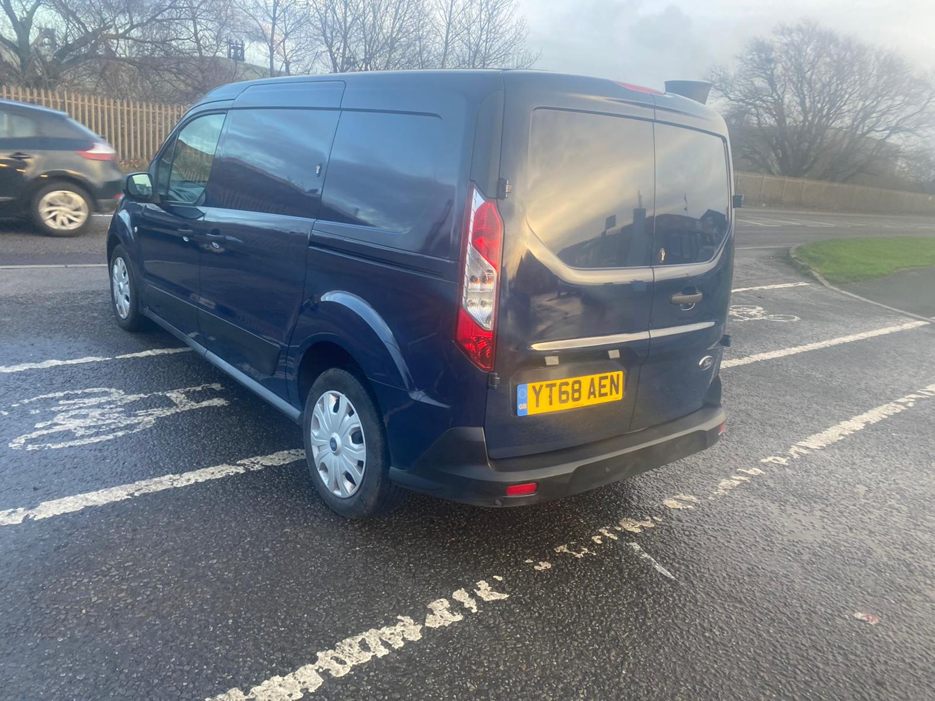 2018 68 FORD TRANSIT CONNECT TREND LWB PANEL VAN - 3 SEATS - NEWER SHAPE - AIR CON - Image 4 of 9