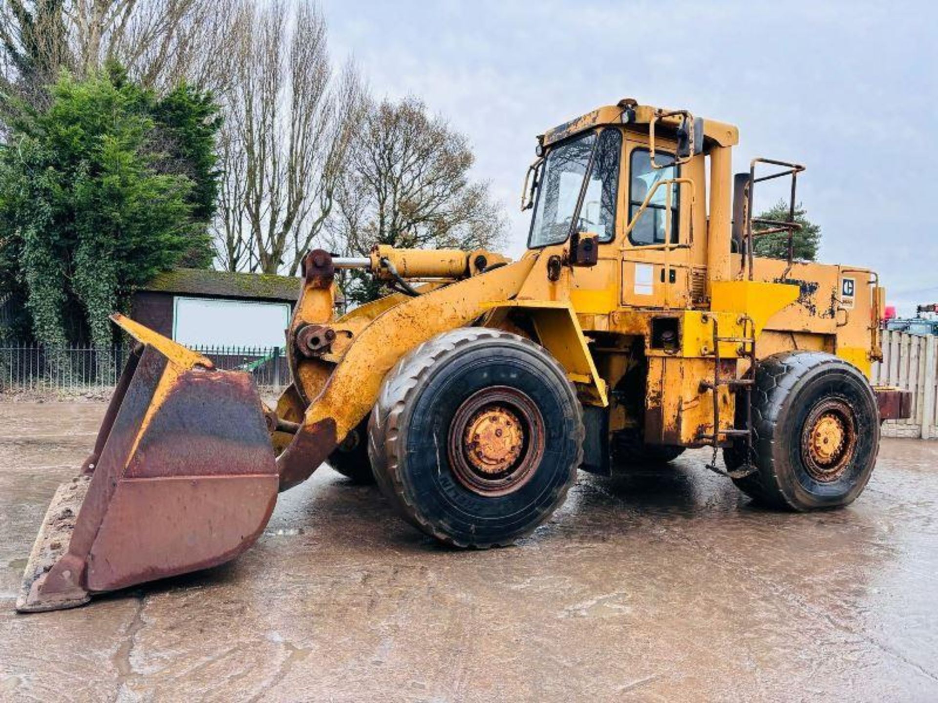 CATERPILLAR 966D 4WD LOADING SHOVEL C/W BUCKET - Image 18 of 18