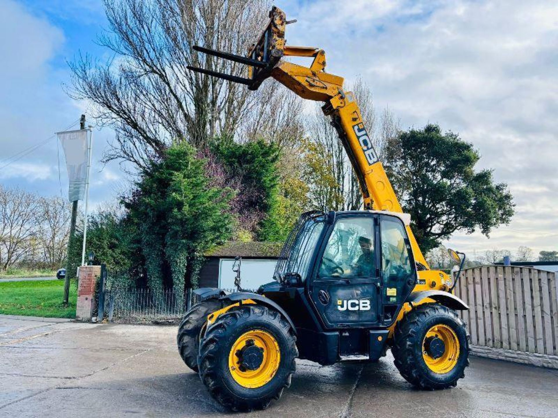 JCB 531-70 4WD TURBO TELEHANDLER *YEAR 2013* C/W PALLET TINES - Image 6 of 18