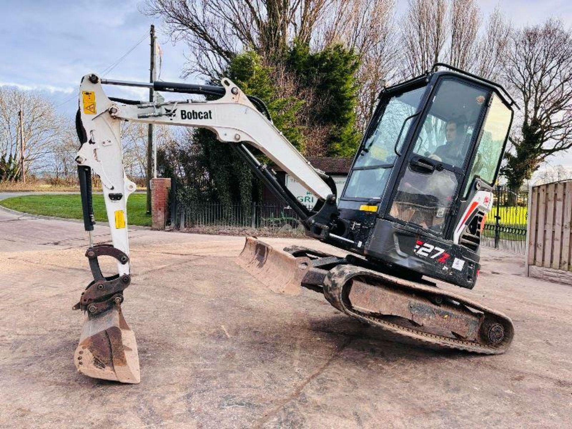 BOBCAT E27 EXCAVATOR *ZERO SWING, YEAR 2019, 1189 HOURS* C/W QUICK HITCH  - Image 15 of 18