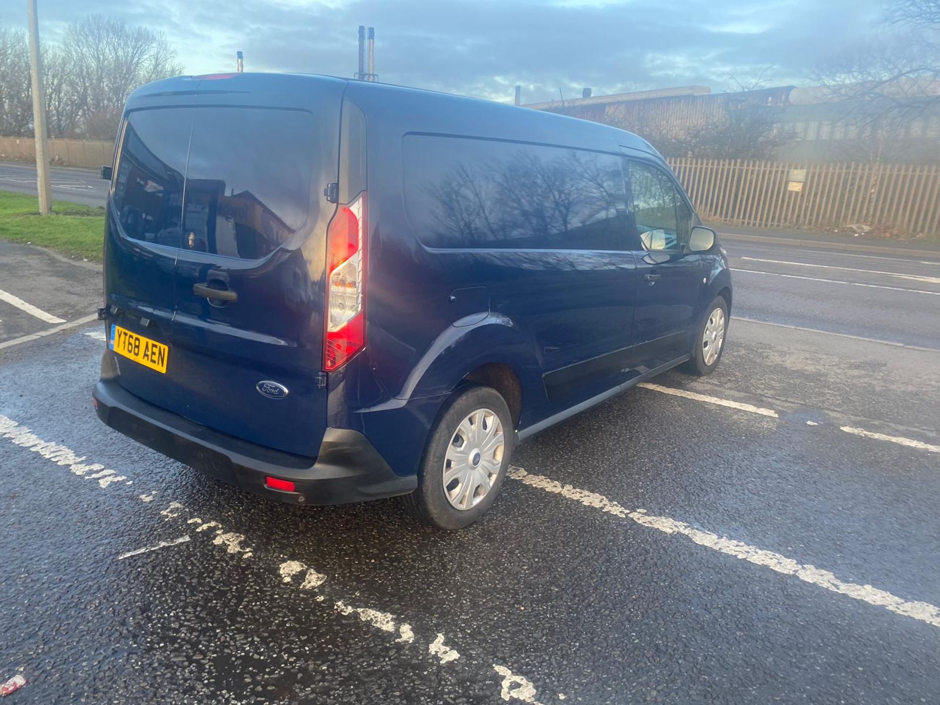 2018 68 FORD TRANSIT CONNECT TREND LWB PANEL VAN - 3 SEATS - NEWER SHAPE - AIR CON - Image 5 of 9