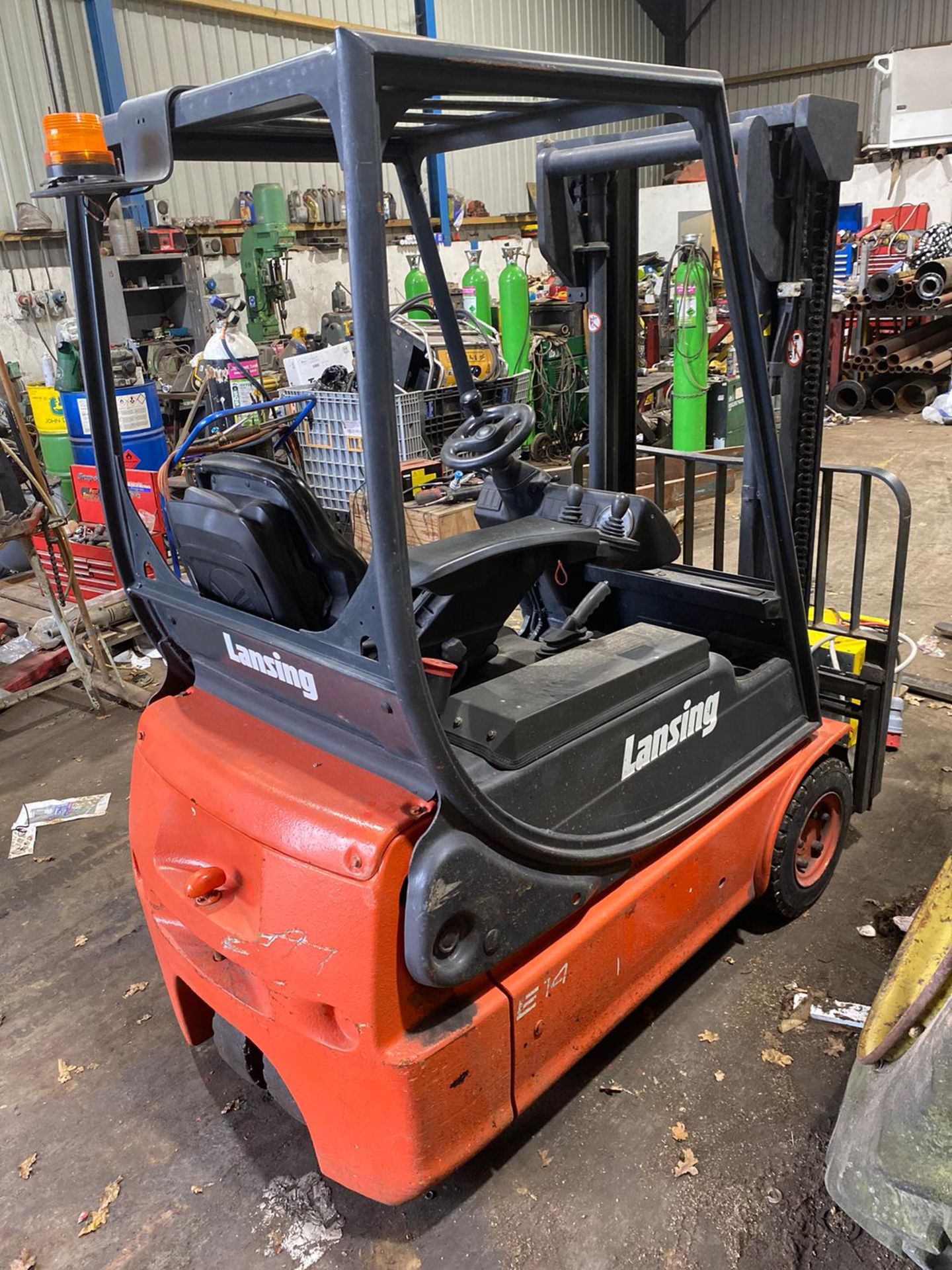 2001 LINDE E14 FORKLIFT - VERY NICE GOOD ALL AROUND FORKLIFT.