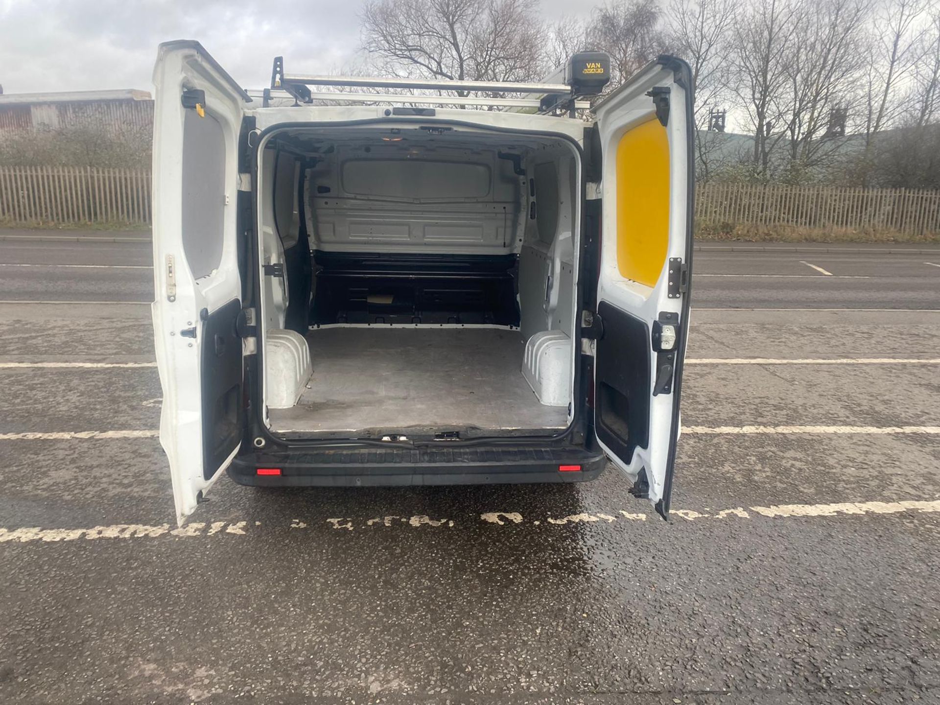 2018/68 VAUXHALL VIVARO 2700 CDTI PANEL VAN - 85K - EURO 6 - Image 2 of 10