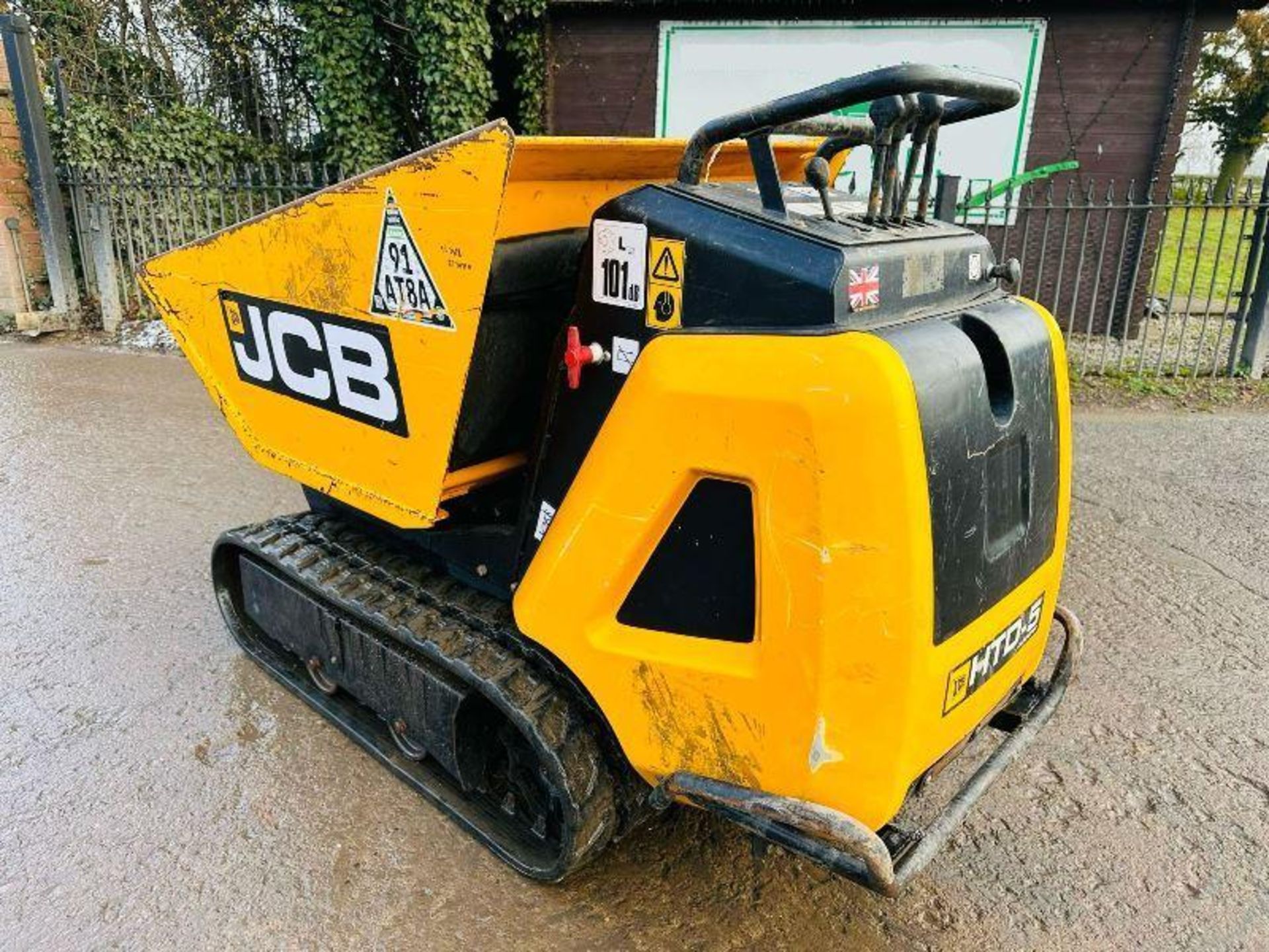 JCB HTD-5 TRACKED HIGH TIP PEDESTRIAN DUMPER *YEAR 2018* - Image 13 of 16