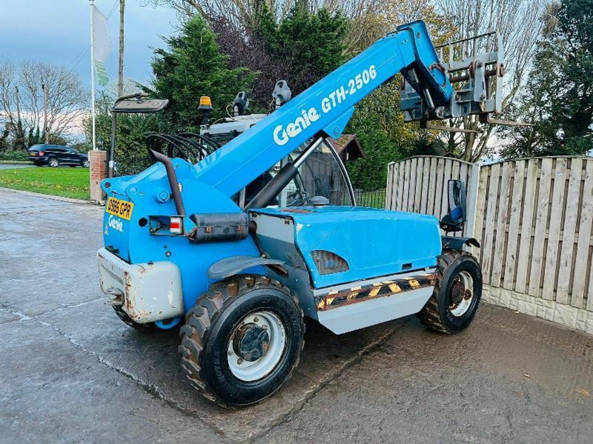 GENIE GTH-2506 4WD TELEHANDLER C/W PALLET TINES. - Image 15 of 15