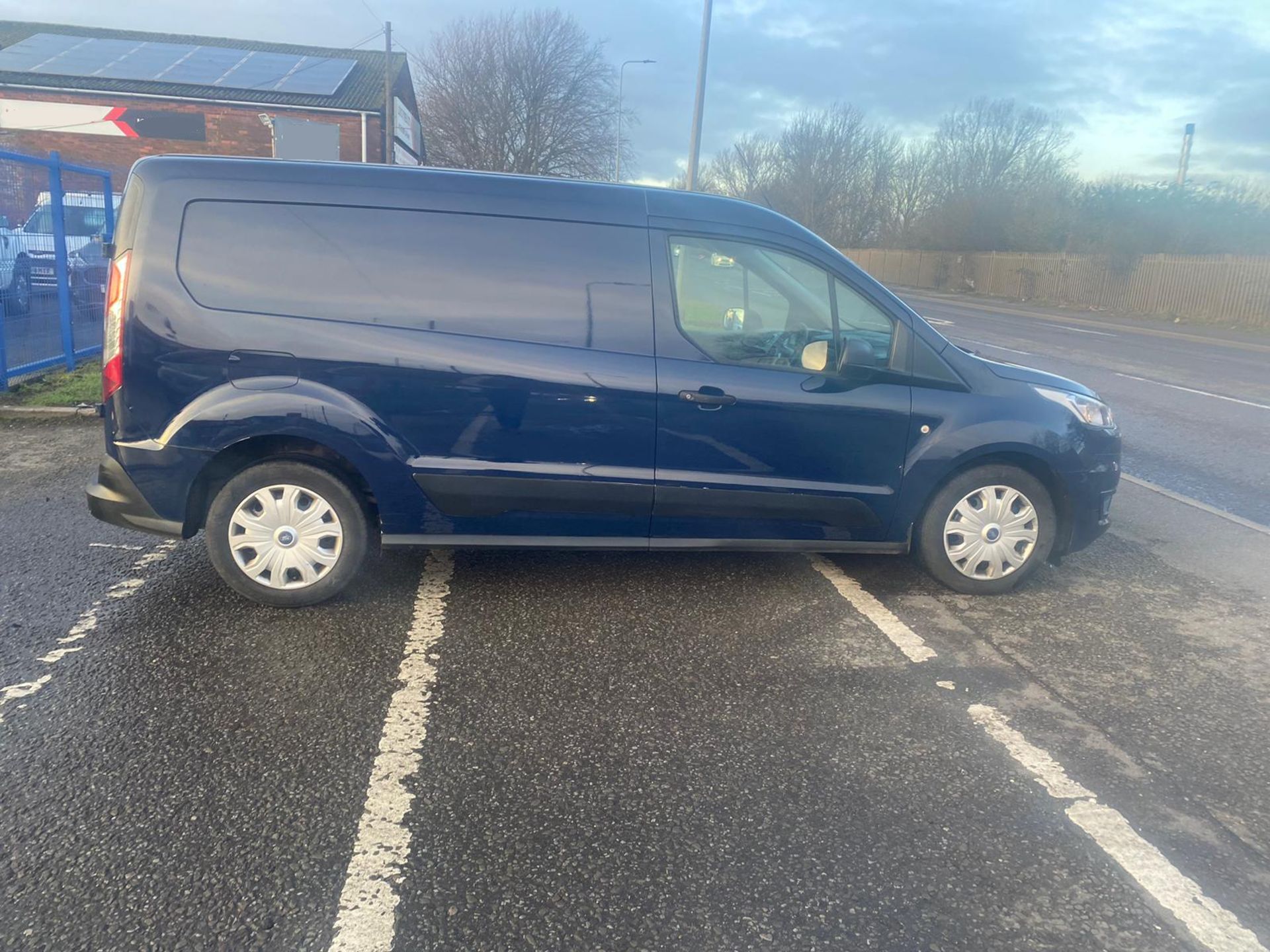 2018 68 FORD TRANSIT CONNECT TREND LWB PANEL VAN - 3 SEATS - NEWER SHAPE - AIR CON - Image 6 of 9