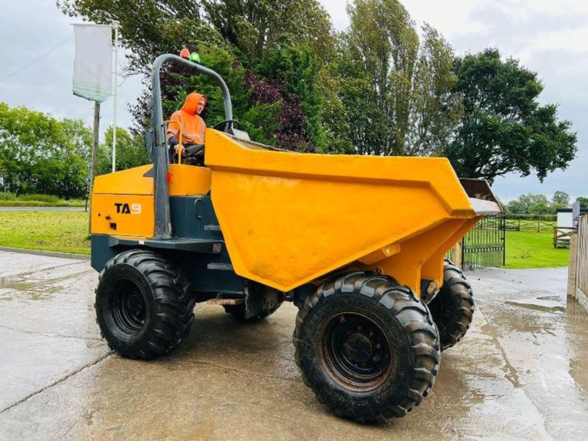 TEREX TA9 4WD DUMPER *YEAR 2014 , 3074 HOURS* C/W ROLE BAR