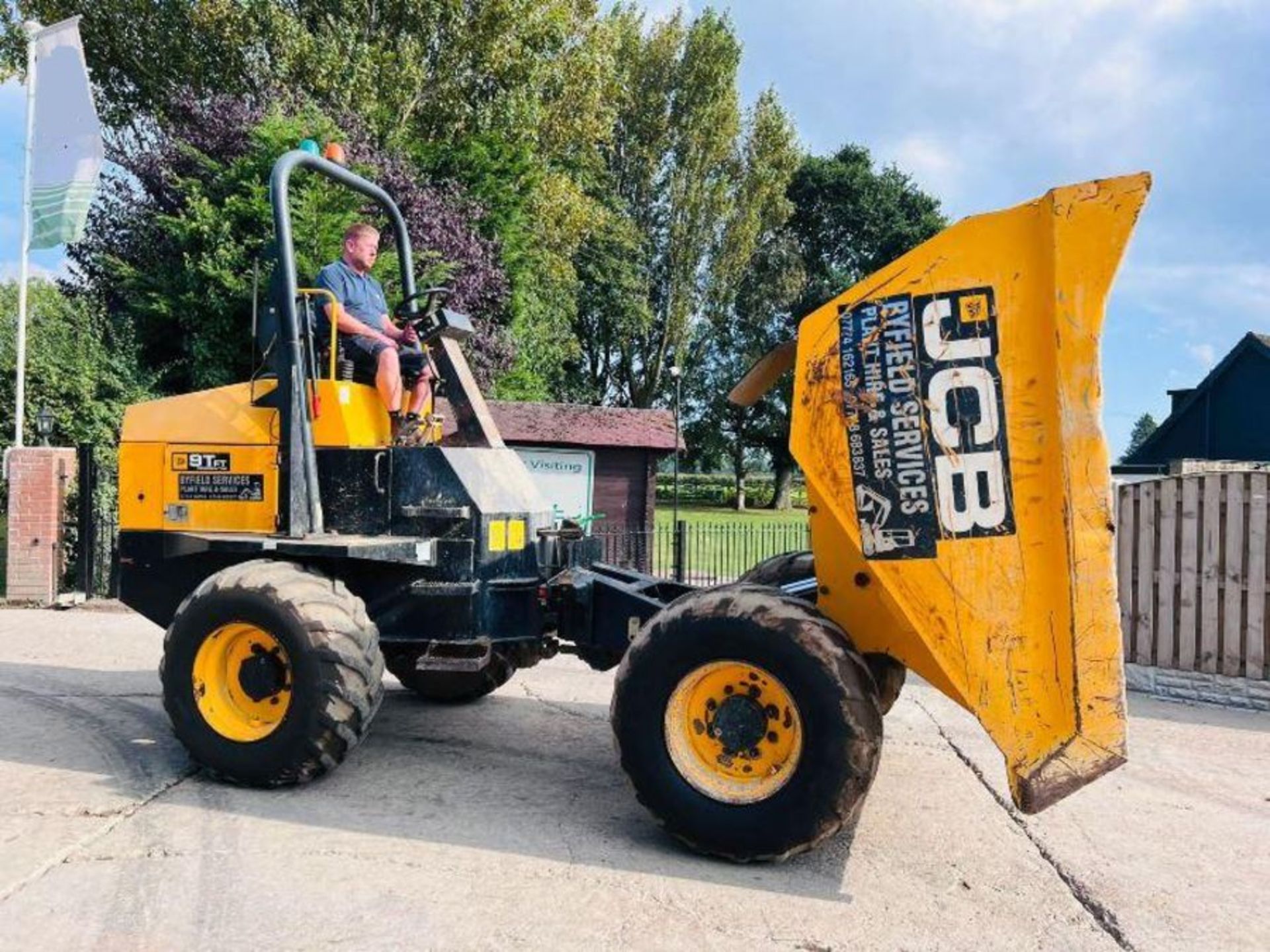 JCB 9TFT 4WD DUMPER *YEAR 2016, 1965 HOURS * C/W ROLE BAR - Image 5 of 14