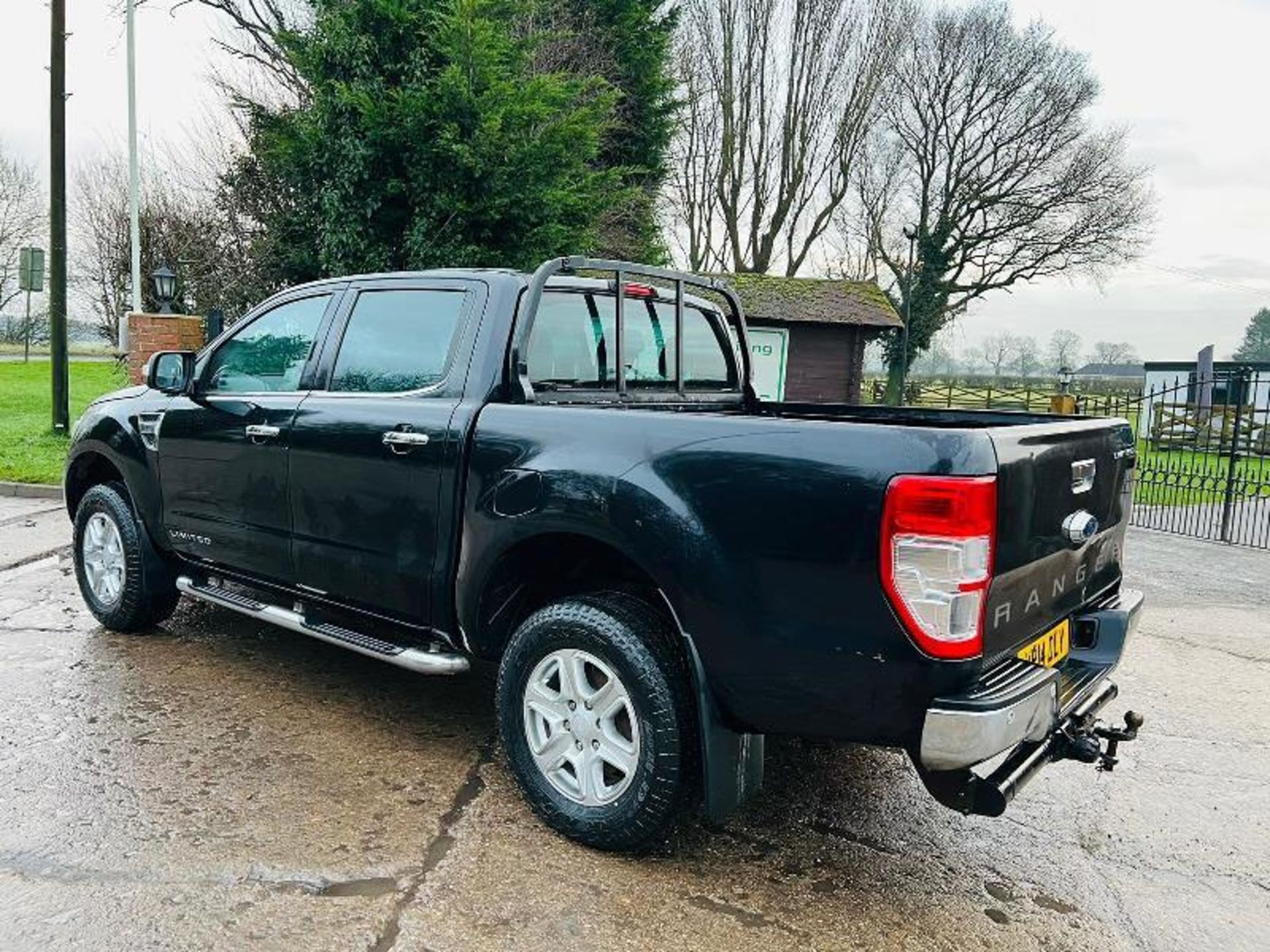 2014 FORD RANGER 3.2 LIMITED 4WD PICK UP - Image 3 of 11