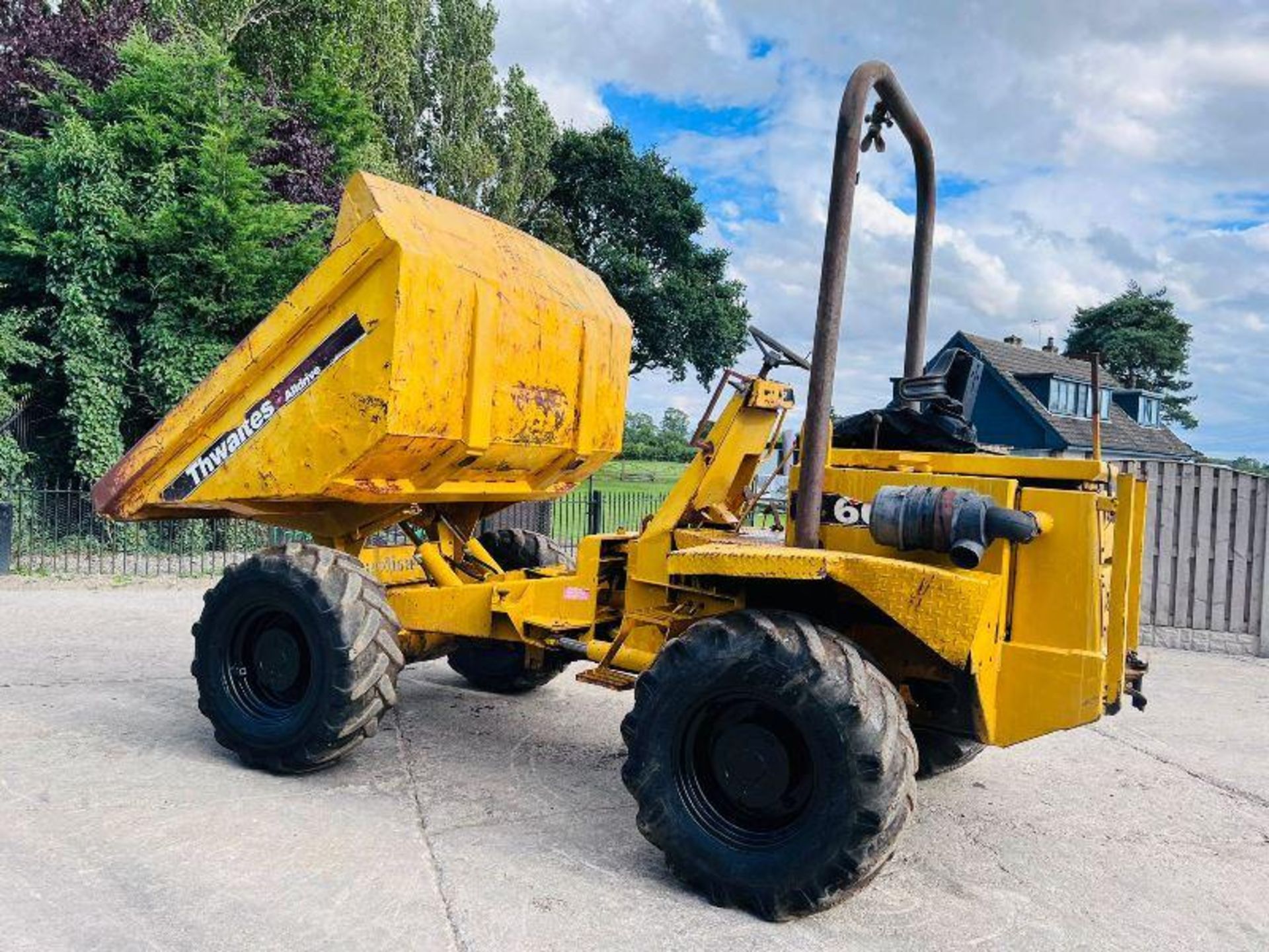 THWAITES ALLDRIVE 6000 4WD DUMPER C/W ROLE BAR & PERKINS ENGINE - Image 4 of 11