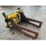 TAYLOR HYDRAULIC BALE GRAB TO SUIT JCB BRACKETS *YEAR 2017*