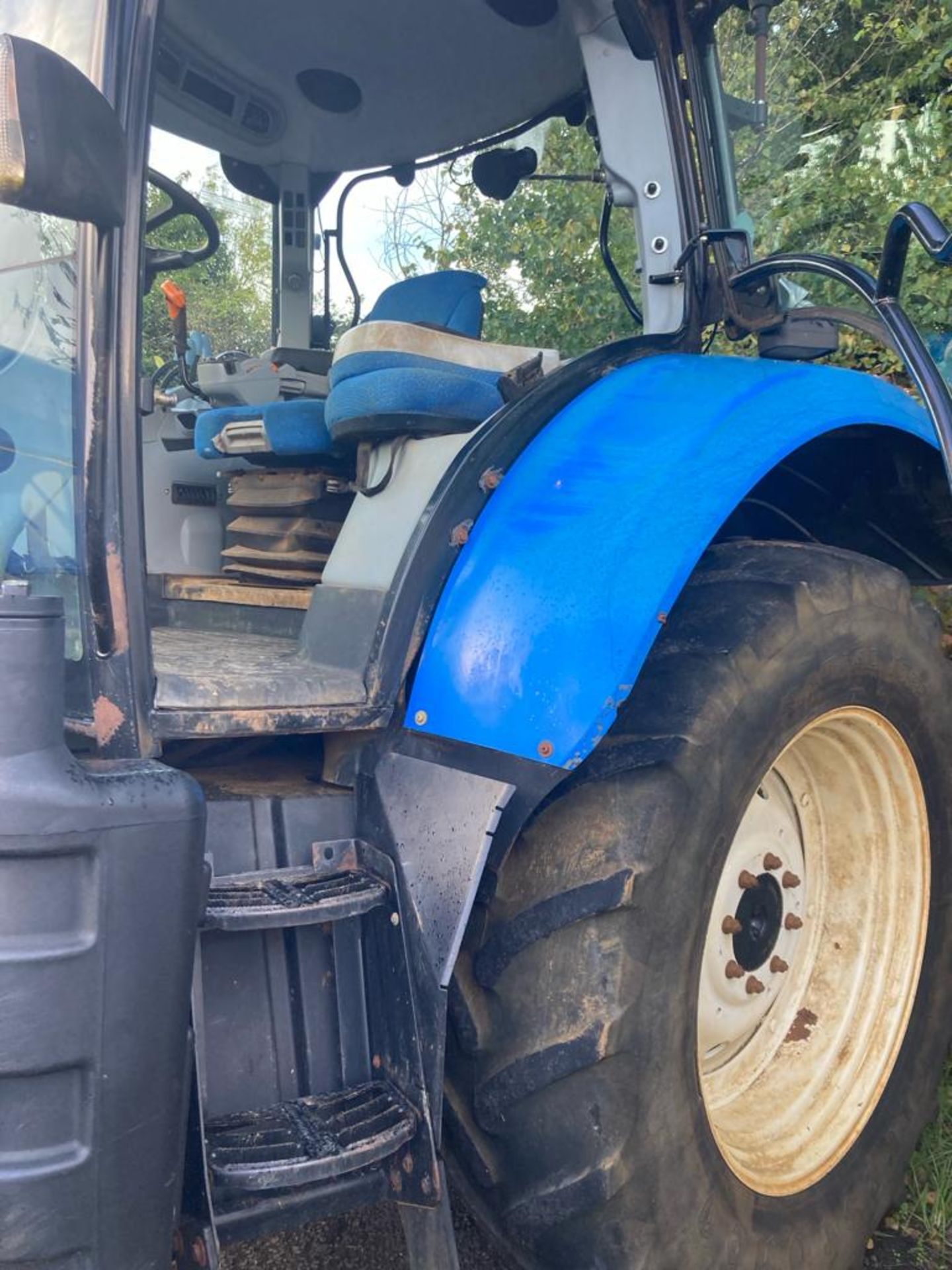 2009 NEW HOLLAND T6050 TRACTOR - 9600 HOURS - Image 4 of 11