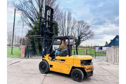 CATERPILLAR DP50 DIESEL FORKLIFT C/W PALLET TINES - Image 8 of 15