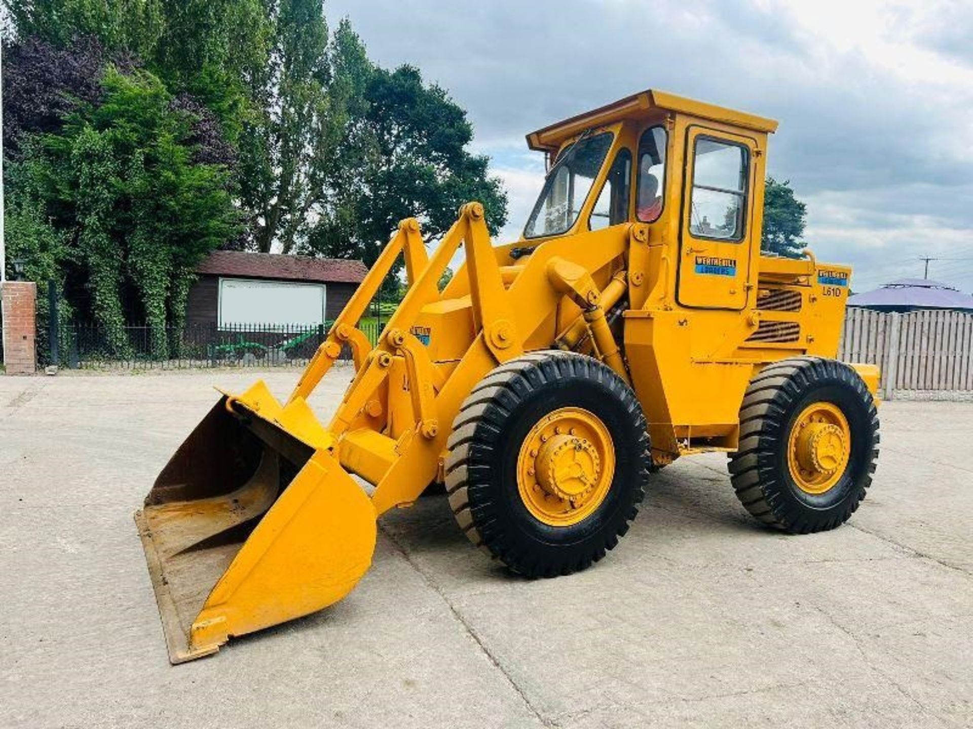 WEATHERILL L61D 4WD LOADING SHOVEL C/W LOADLOG 500+ SCALE'S - Image 2 of 15