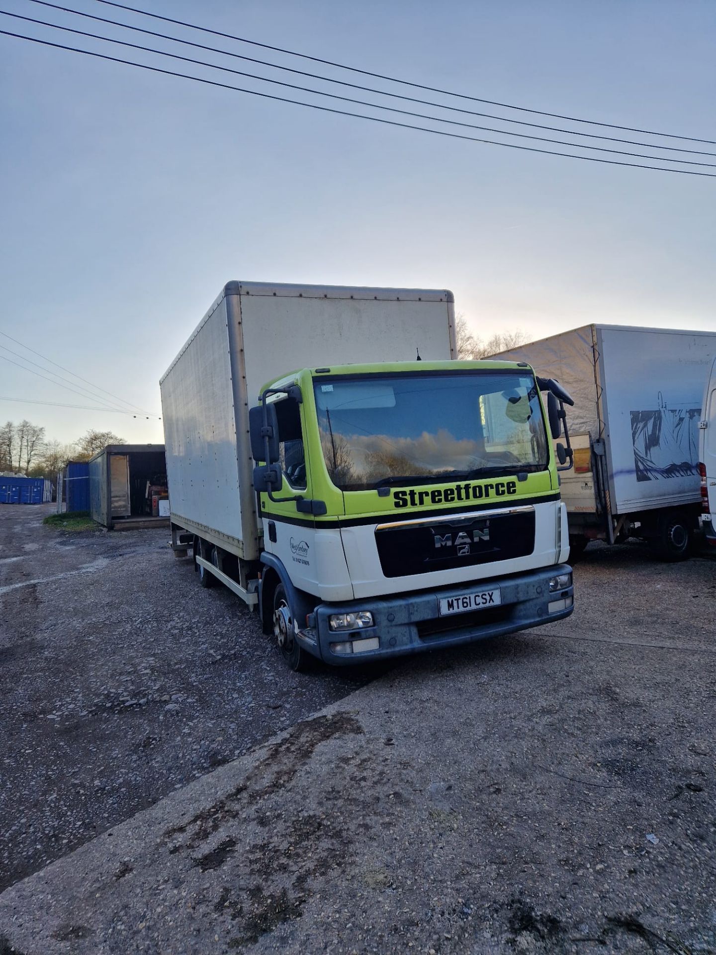 MAN 7.5 TON TRUCK WITH TAIL LIFT - STARTS AND DRIVES