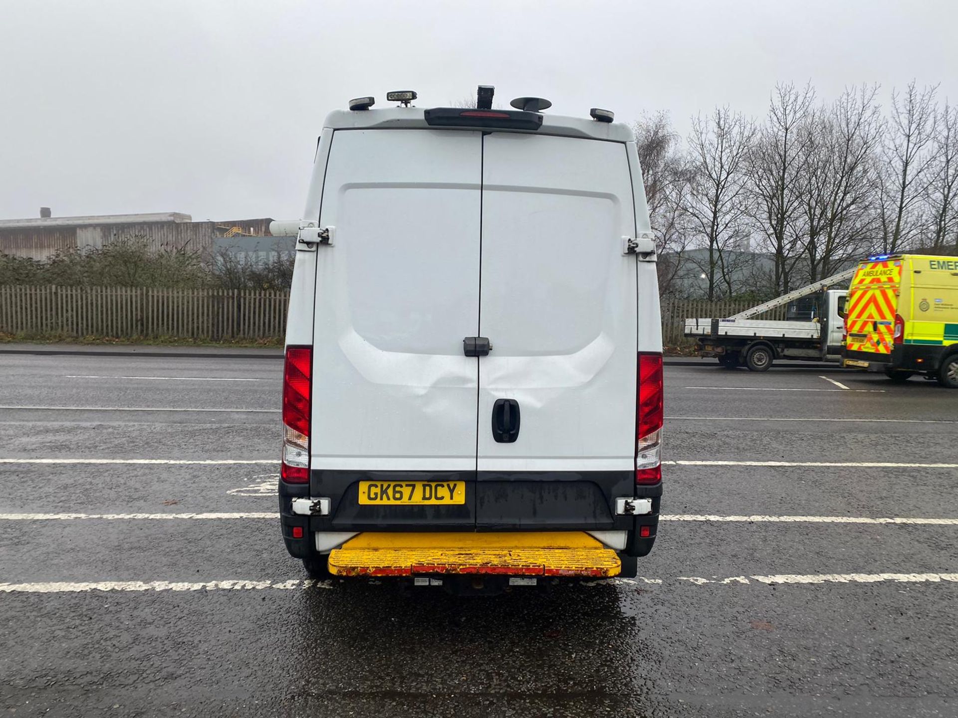 2017 67 IVECO DAILY MWB PANEL VAN - 145K MILES - Image 6 of 10