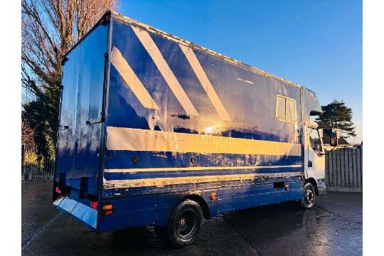 RENAULT 42AEA1 HORSE BOX LORRY C/W MANUAL GEAR BOX - Image 13 of 18