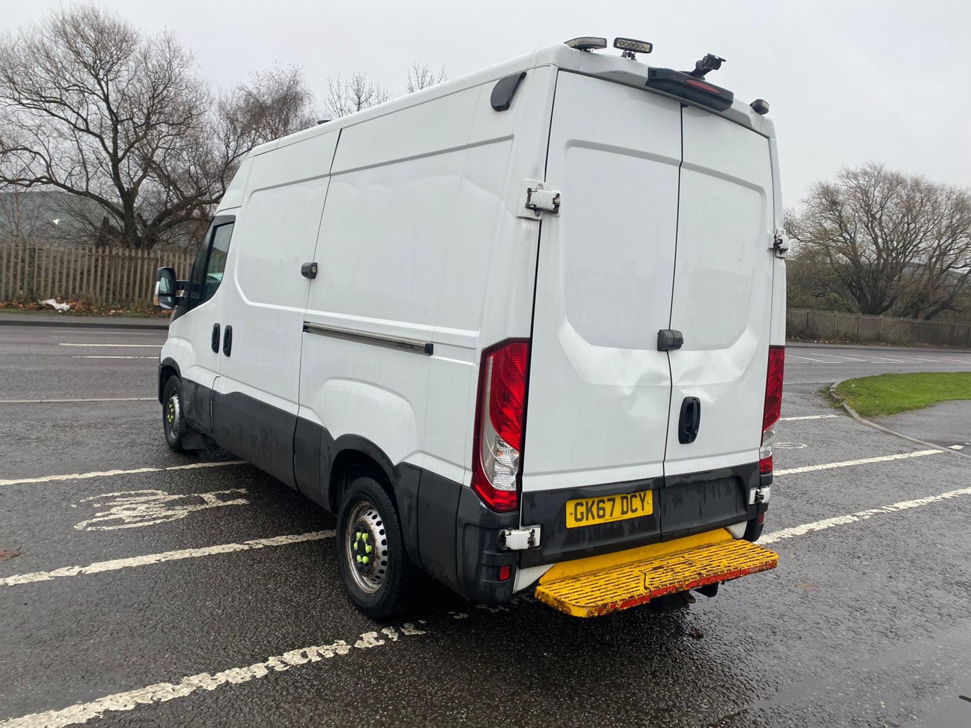 2017 67 IVECO DAILY MWB PANEL VAN - 145K MILES - Image 5 of 10