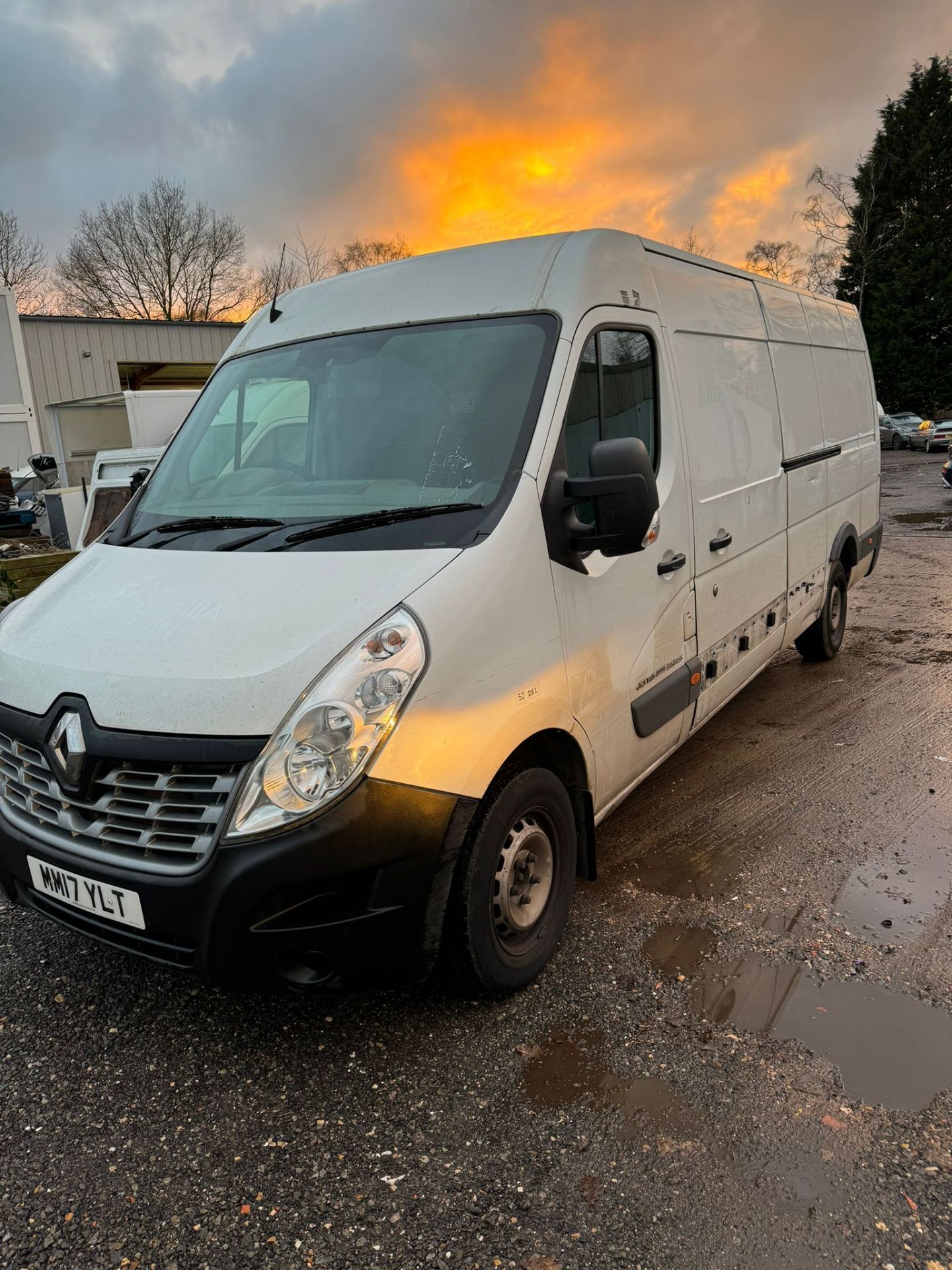 2017 17 RENAULT MASTER XLWB L4 PANEL VAN - 178K MILES - EURO 6 - 1 KEY - Image 2 of 8