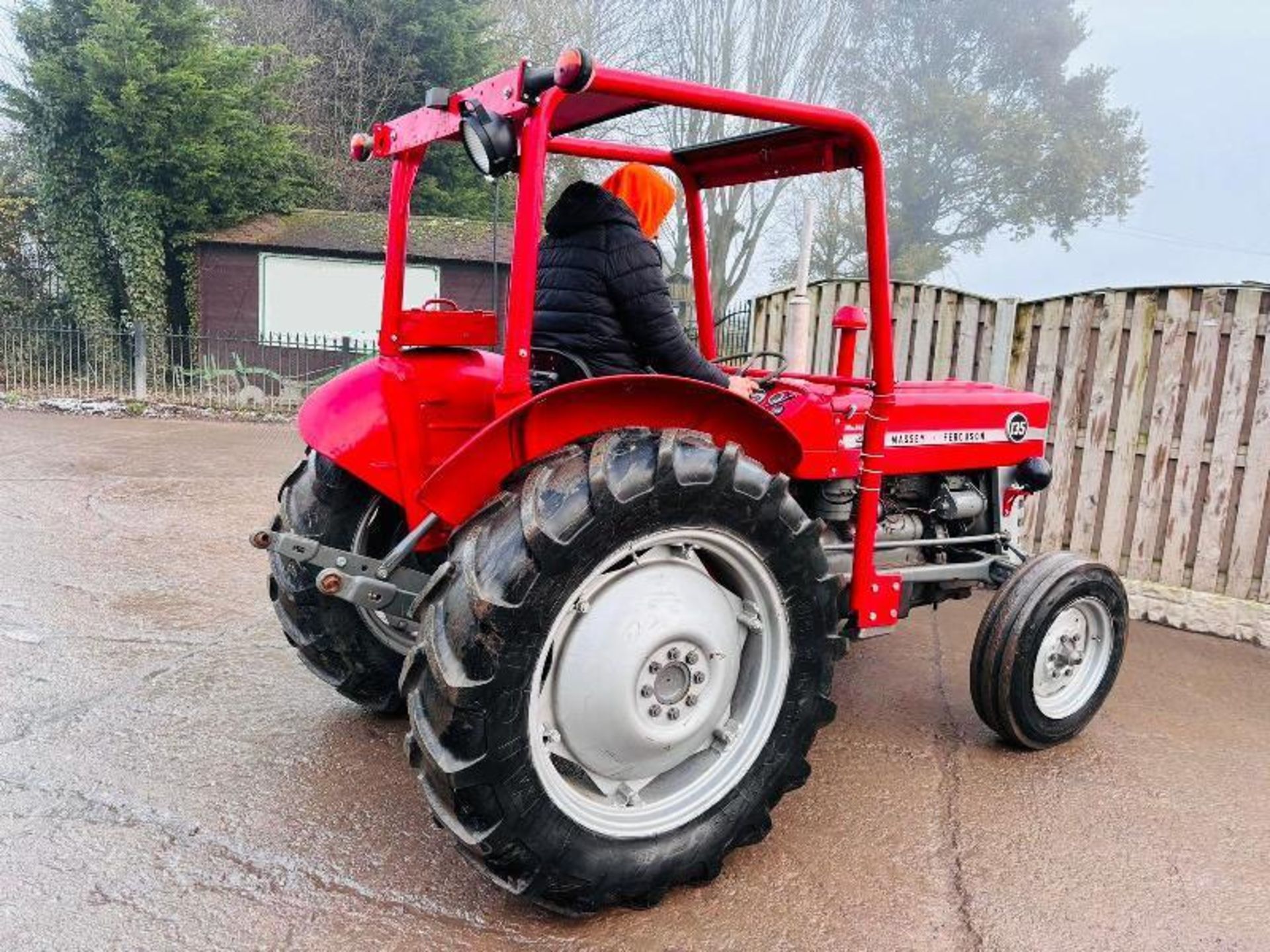 MASSEY FERGUSON 135 MULTI POWER TRACTOR C/W ROLE FRAME - Bild 15 aus 15