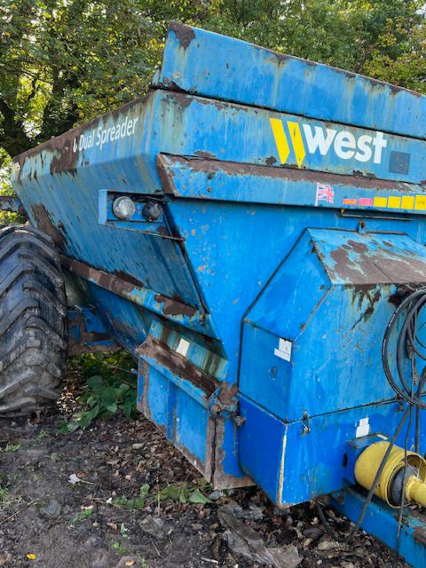 WEST 1600 SIDE MUCK SPREADER